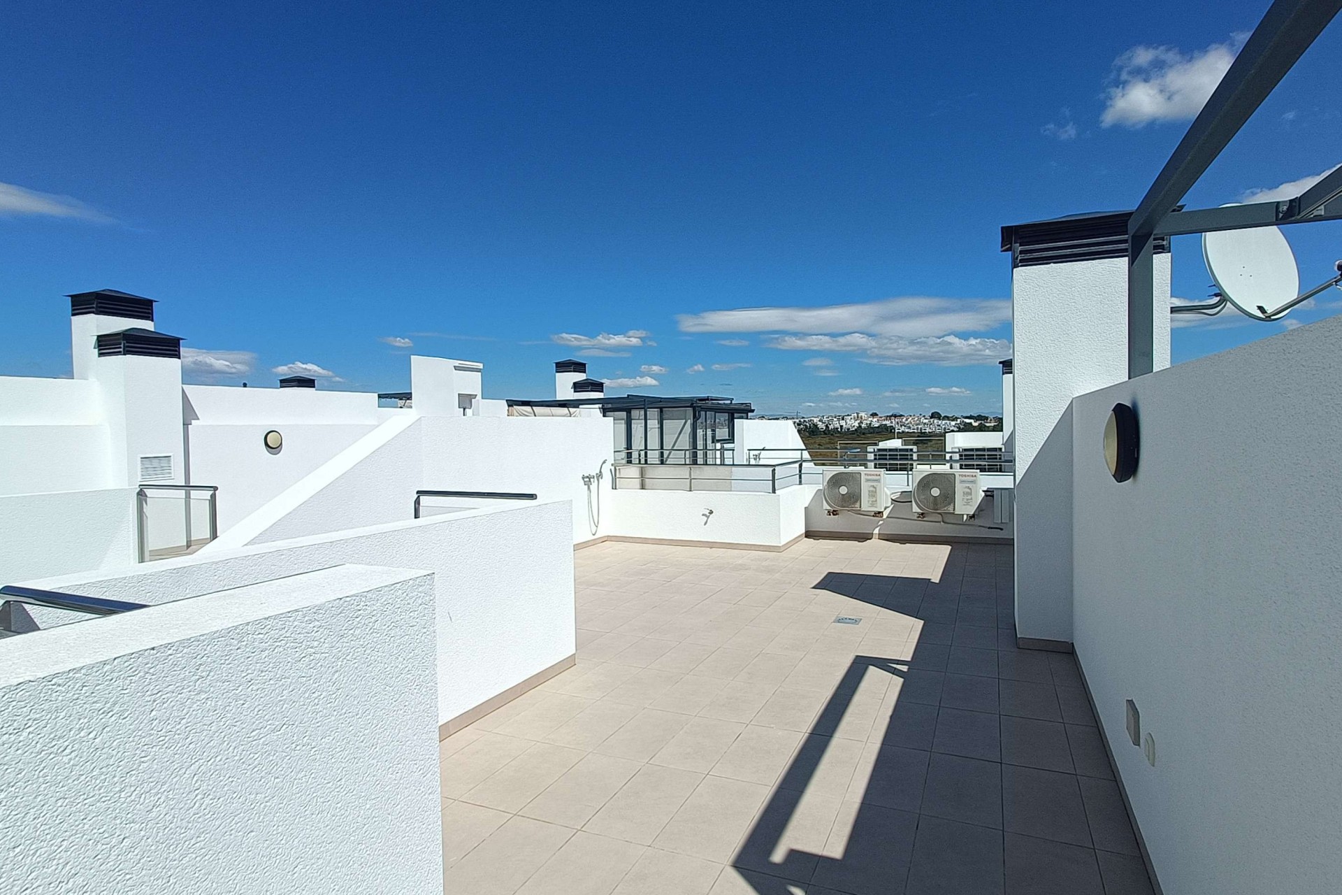 Sale - Town house -
Villamartín - El Manantial