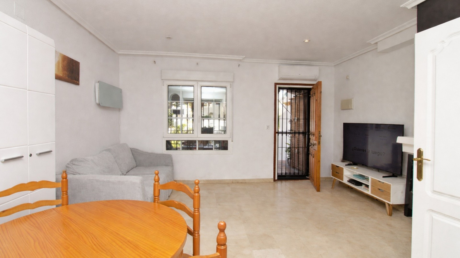 Sale - Town house -
Villamartín - LOS DOLSES
