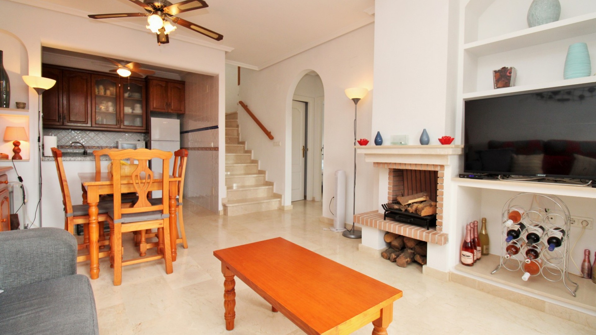 Sale - Town house -
Villamartín - PAU 8