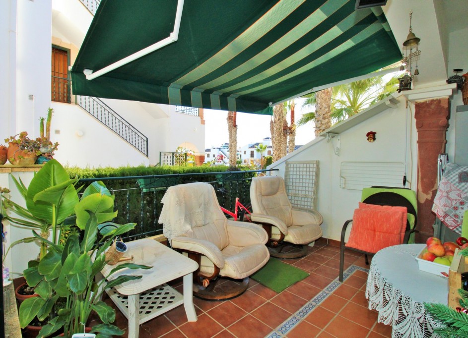 Sale - Town house -
Villamartín - PAU 8