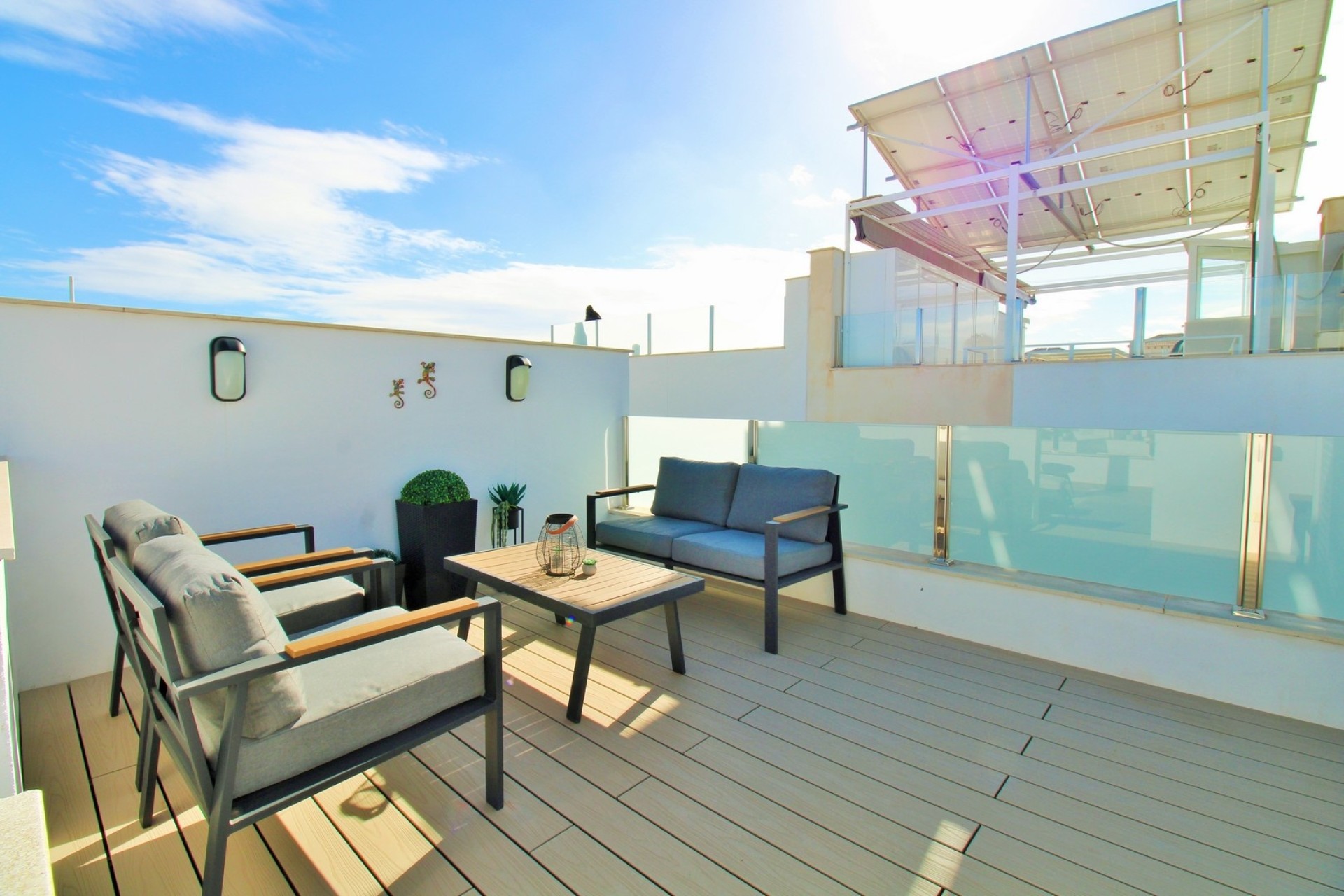 Sale - Town house -
Villamartín