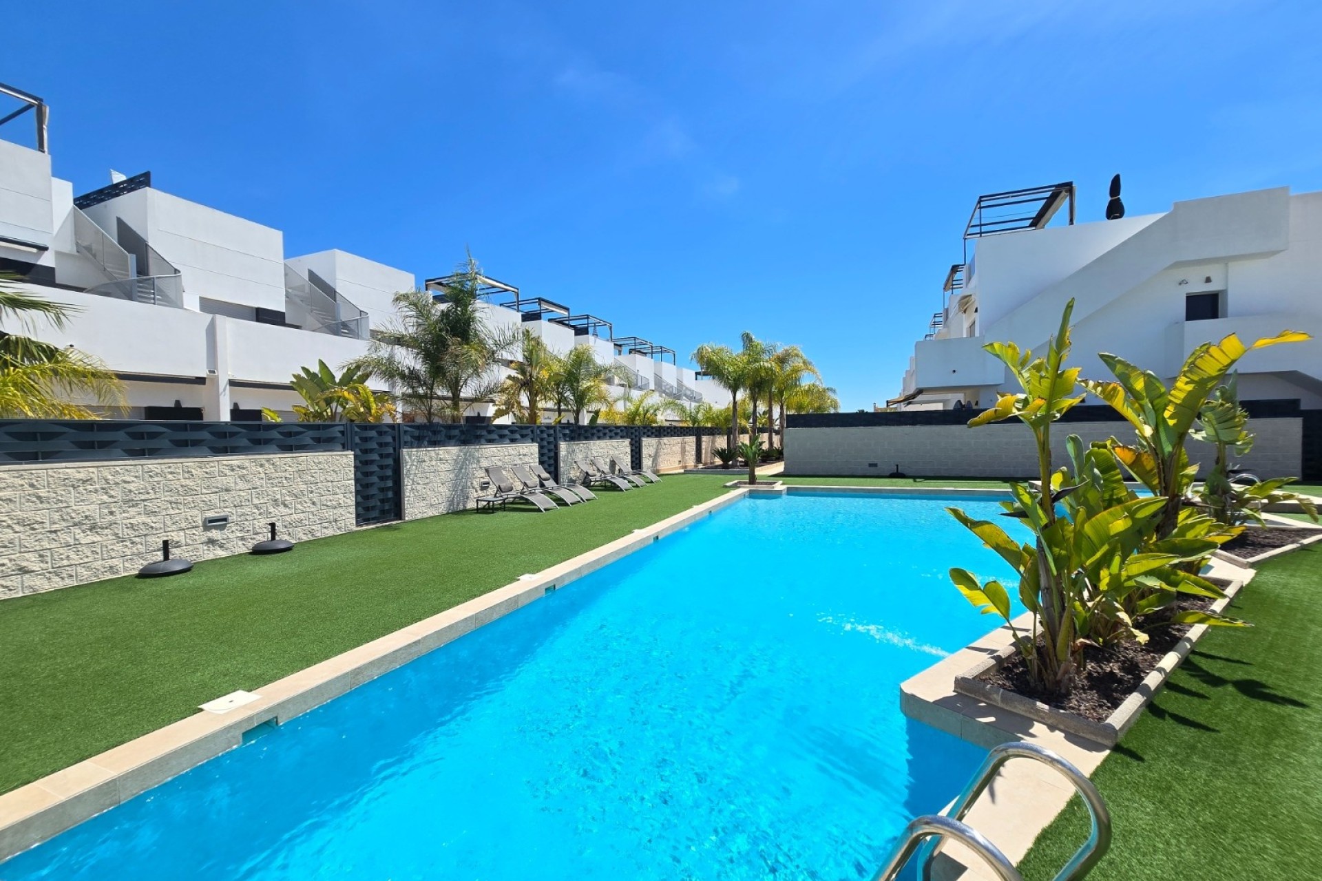 Sale - Townhouse * -
Ciudad Quesada * - Doña Pepa *