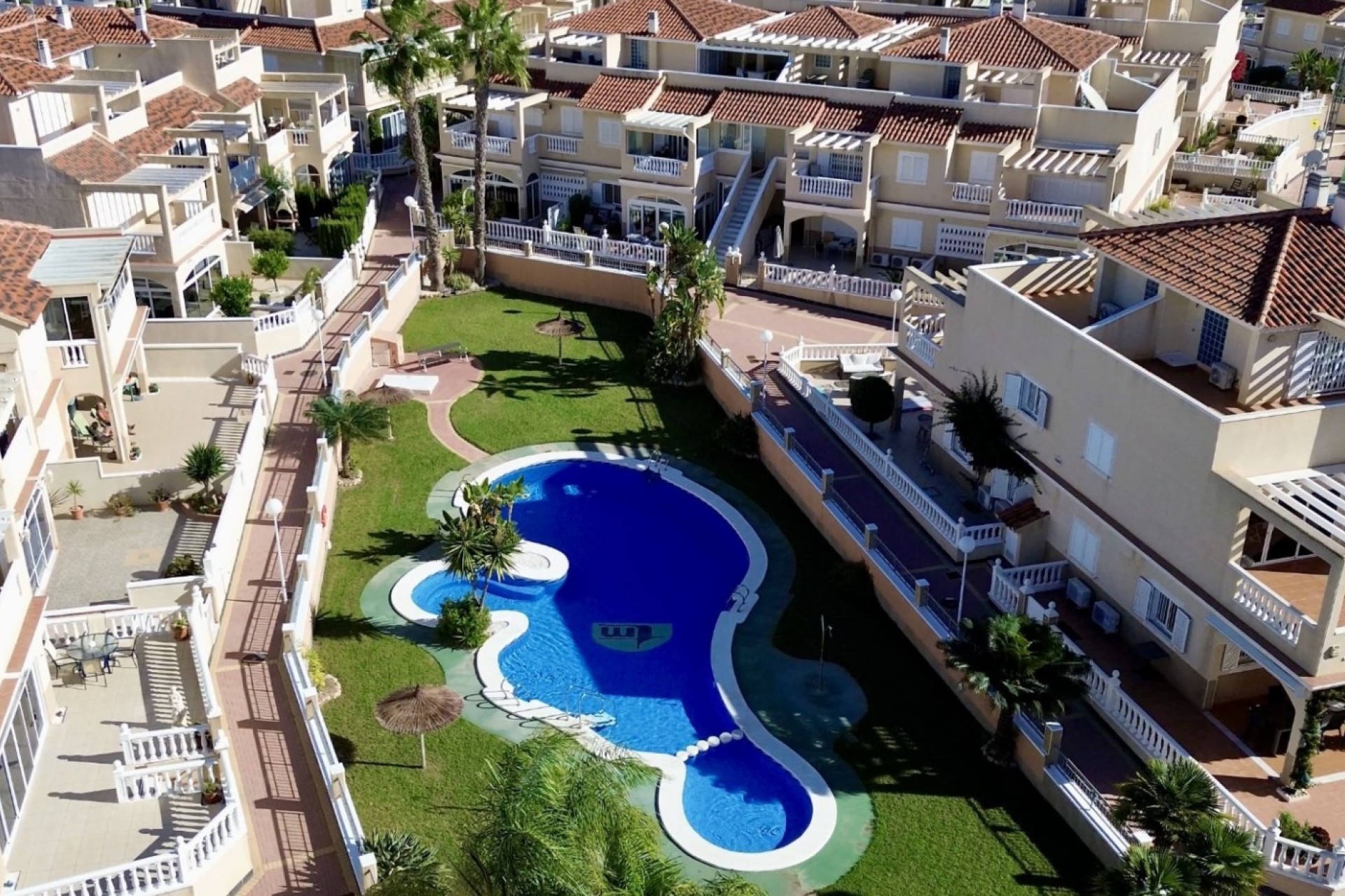 Sale - Townhouse  -
Orihuela Costa - Playa Flamenca