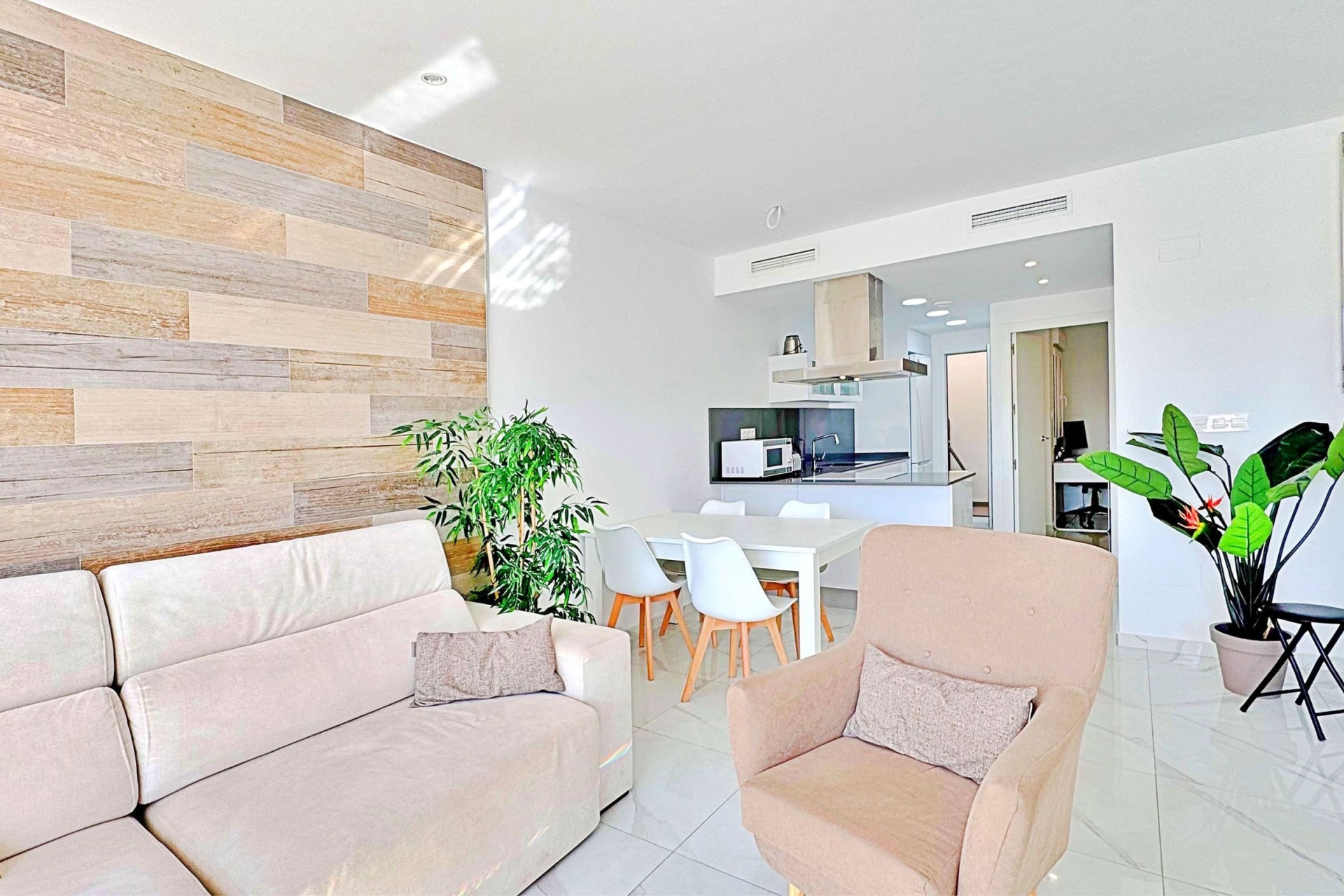 Sale - Townhouse -
Torrevieja - Los Balcones