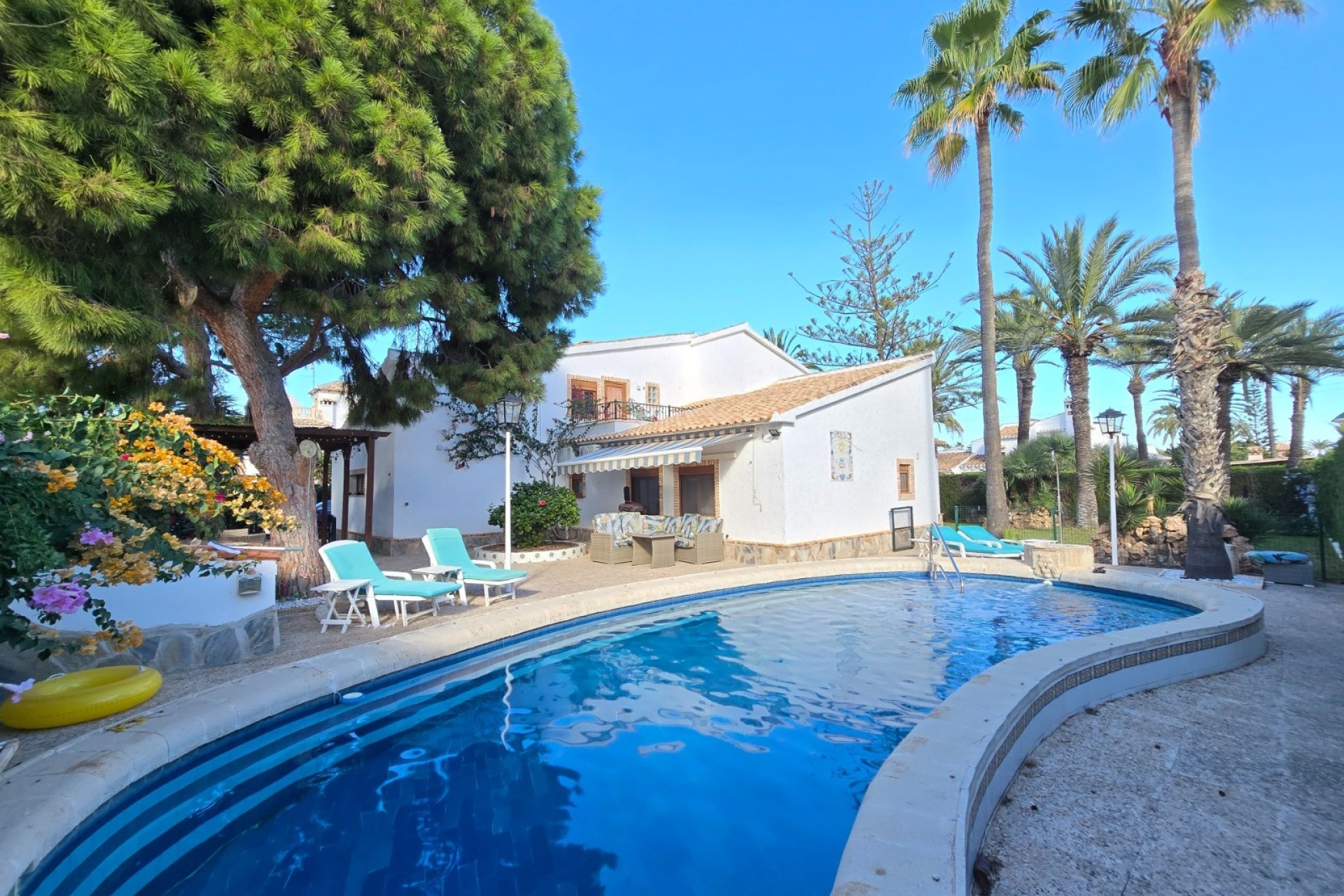 Sale - Villa - Detached -
Orihuela Costa * - Cabo Roig *