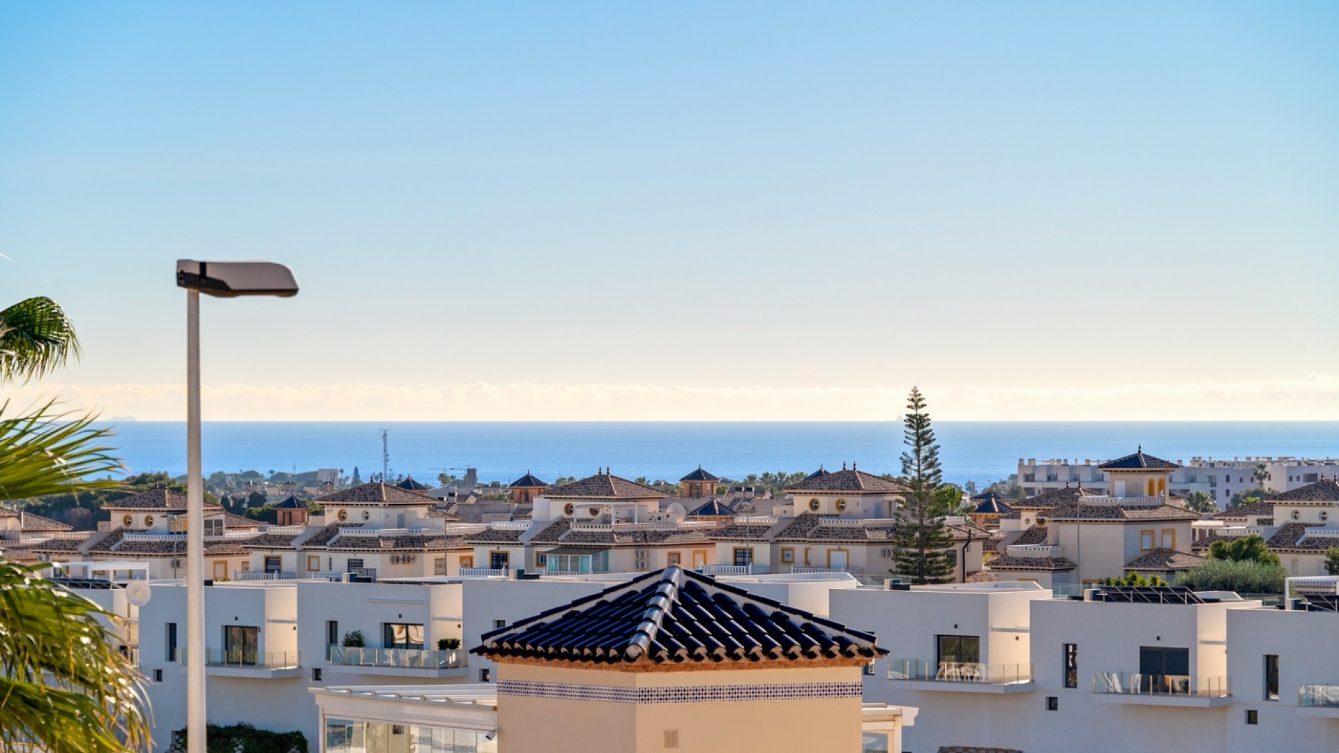 Sale - Villa - Detached -
Orihuela Costa - Los Dolses*