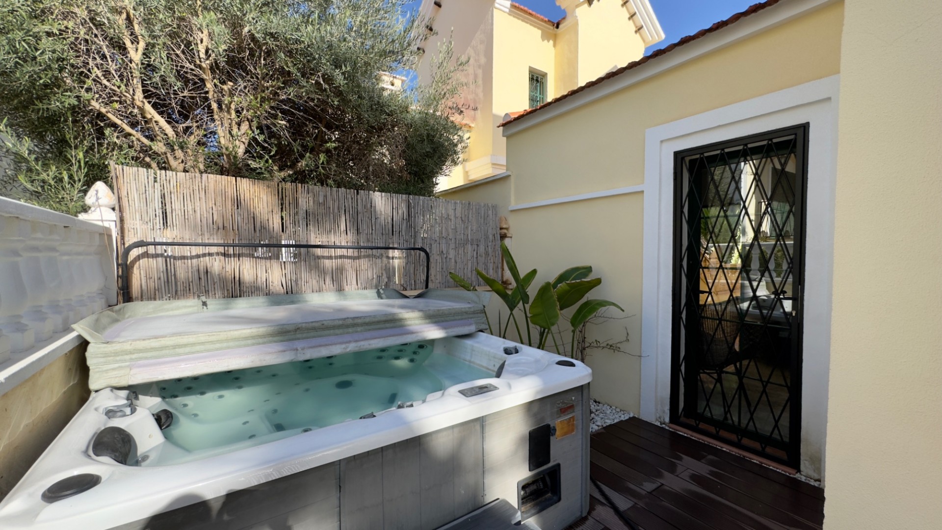 Sale - Villa - Detached -
Orihuela Costa - Los Dolses*