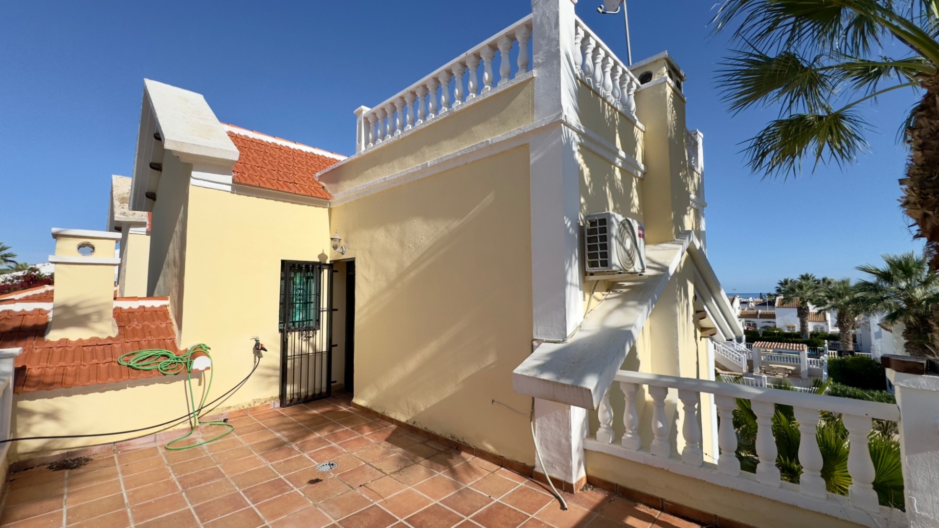 Sale - Villa - Detached -
Orihuela Costa - Los Dolses*