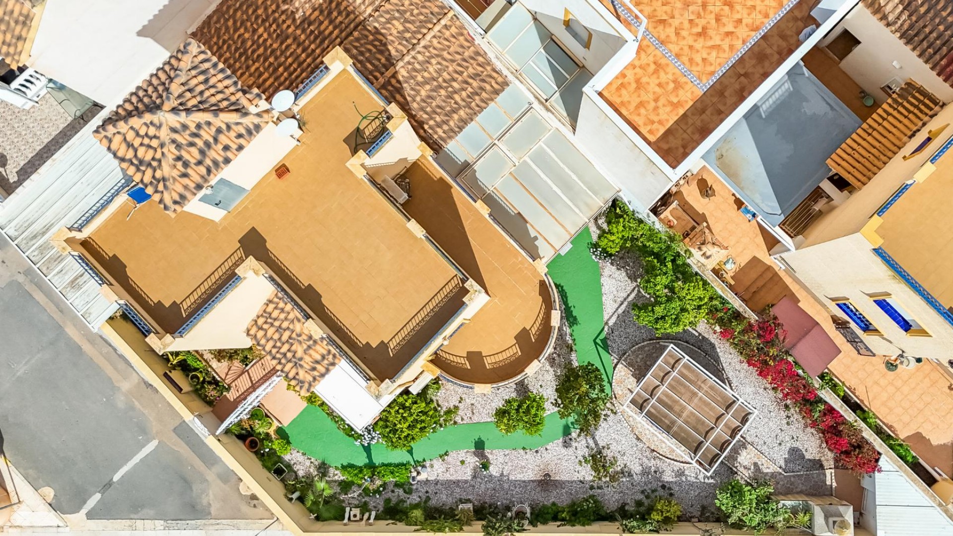 Sale - Villa -
Orihuela Costa - La Zenia- Orihuela costa