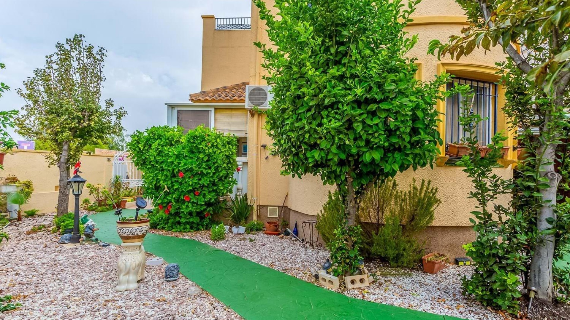 Sale - Villa -
Orihuela Costa - La Zenia- Orihuela costa