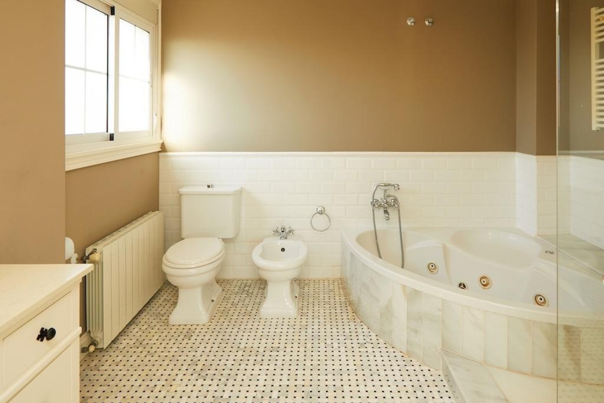 Sale - Villa -
Rojales - Centro de la Ciudad Quesada