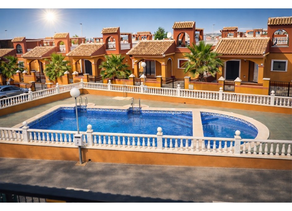 Sale - Villa -
Torrevieja - Aguas Nuevas