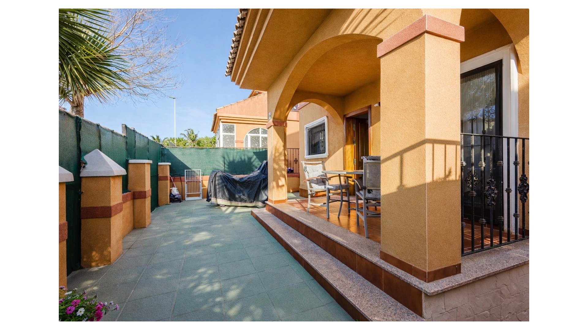 Sale - Villa -
Torrevieja - Aguas Nuevas