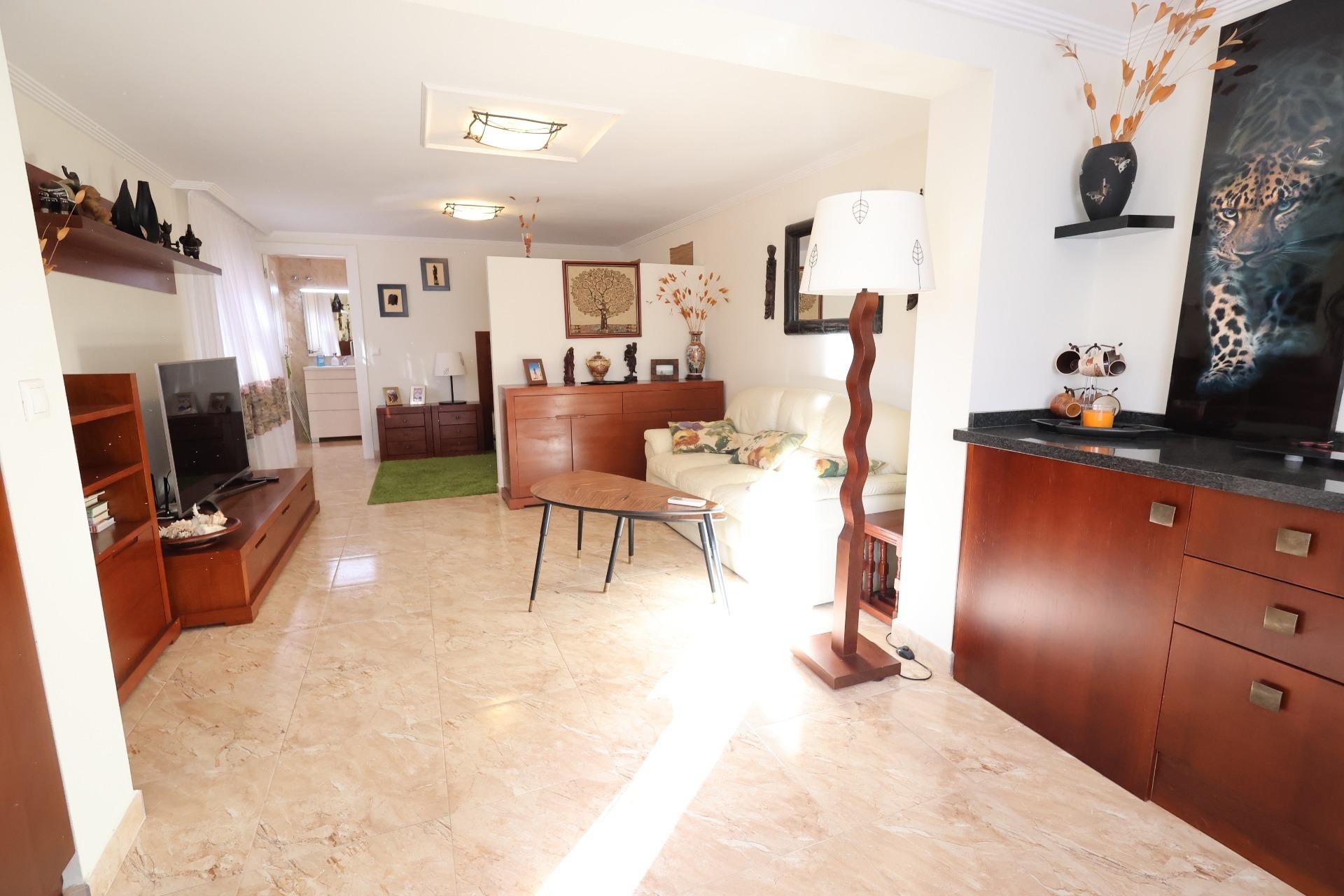 Sale - Villa -
Torrevieja - Los Balcones