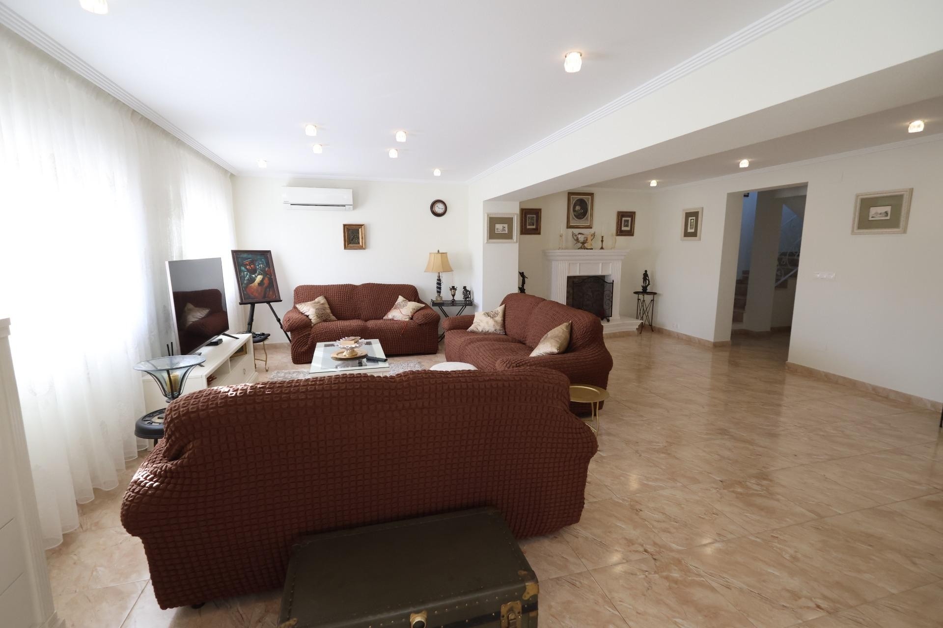 Sale - Villa -
Torrevieja - Los Balcones