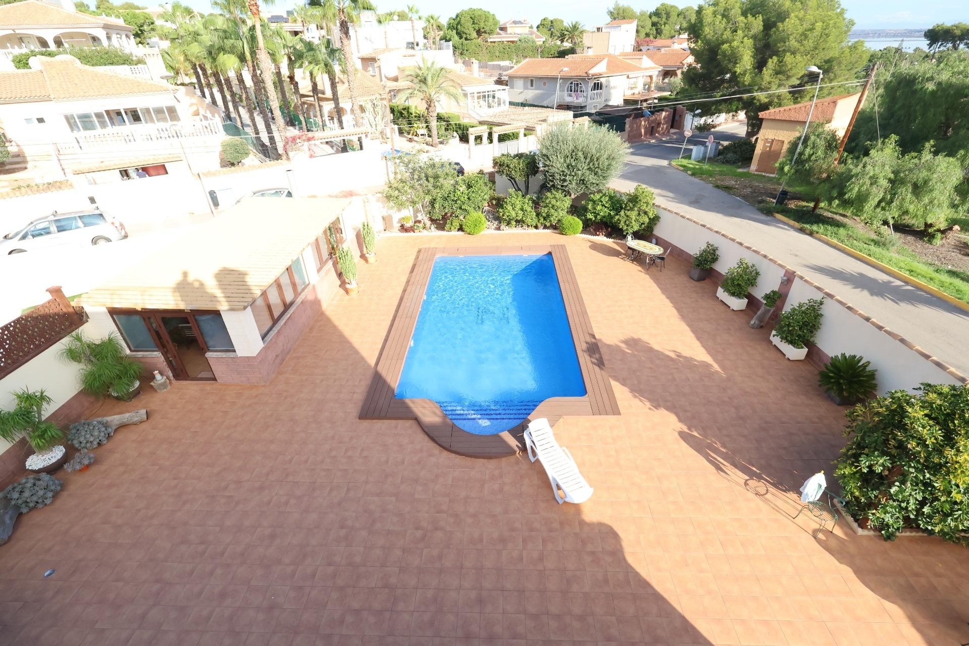 Sale - Villa -
Torrevieja - Los Balcones