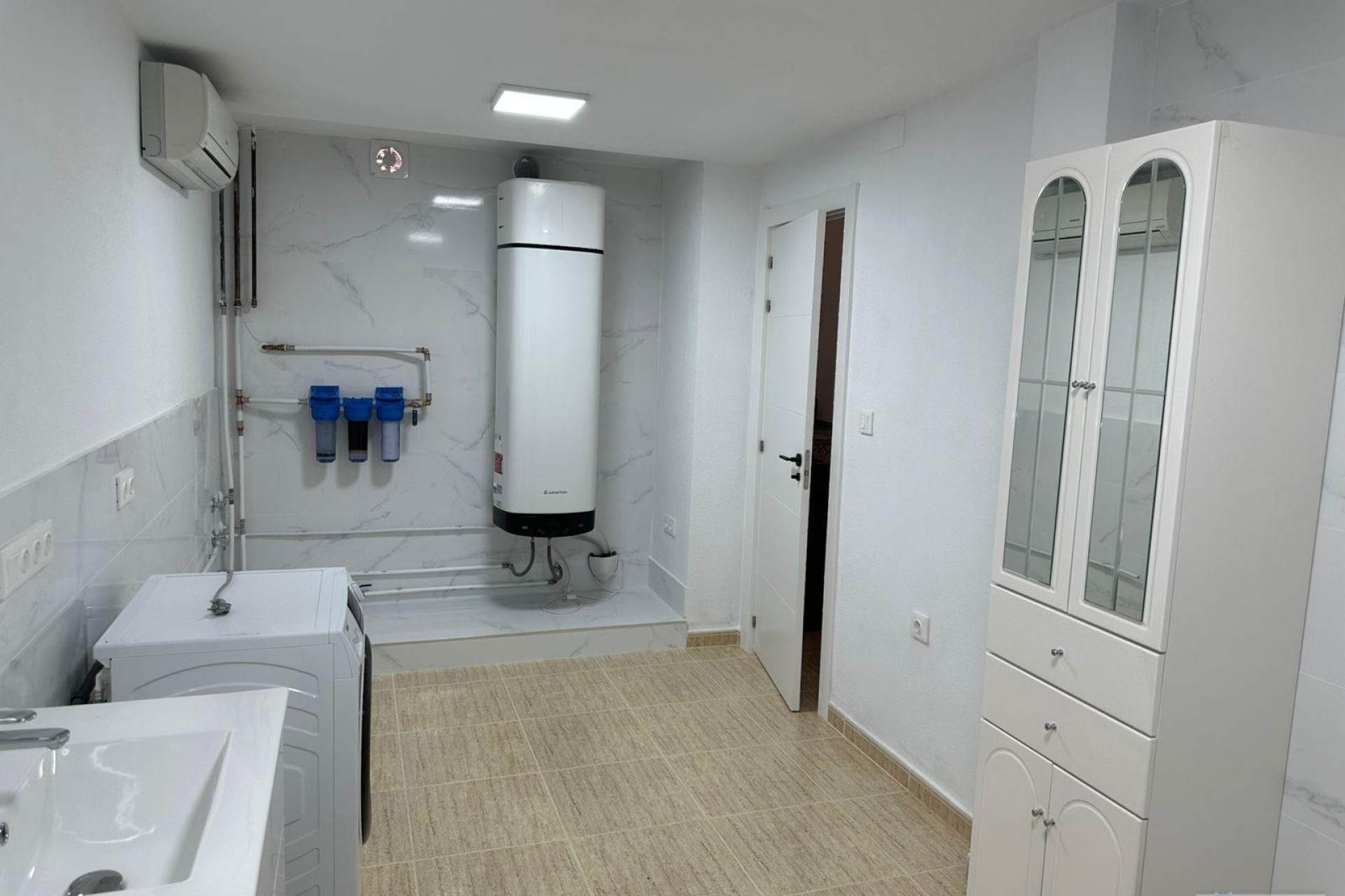 Sale - Villa -
Torrevieja - VILLAMARTIN