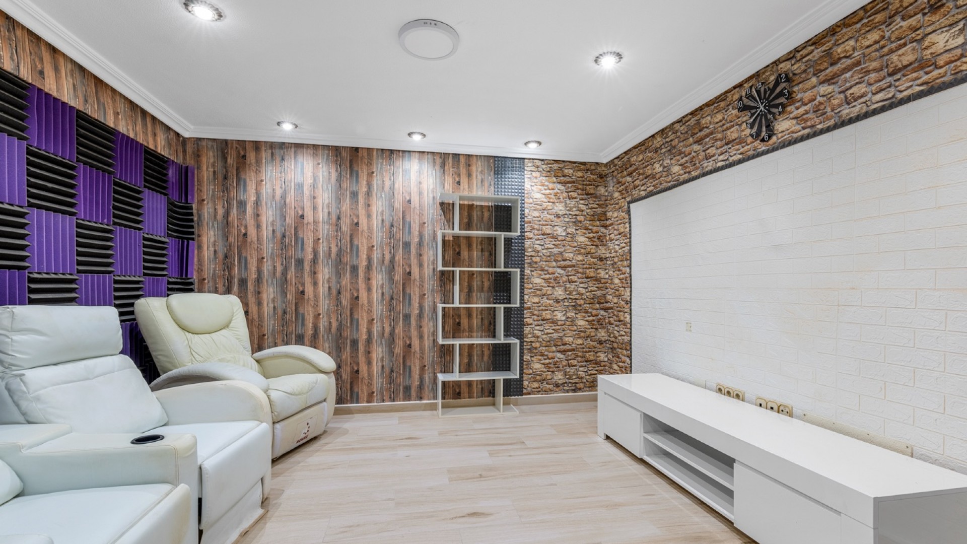 Sale - Villa -
Torrevieja