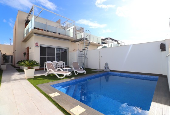 Semi Detached Villa - Sale -
        Daya Vieja - C4S-76589