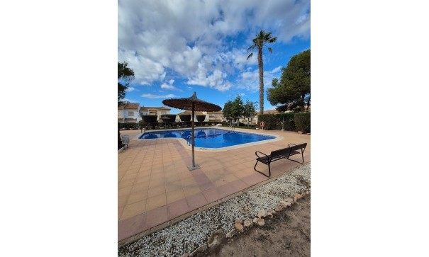 Semi Detached Villa - Sale - Los Altos - Los Altos