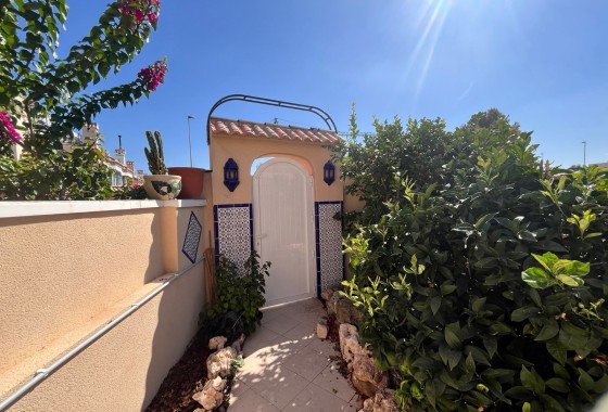 Semi Detached Villa - Sale - Orihuela Costa - Entre golf