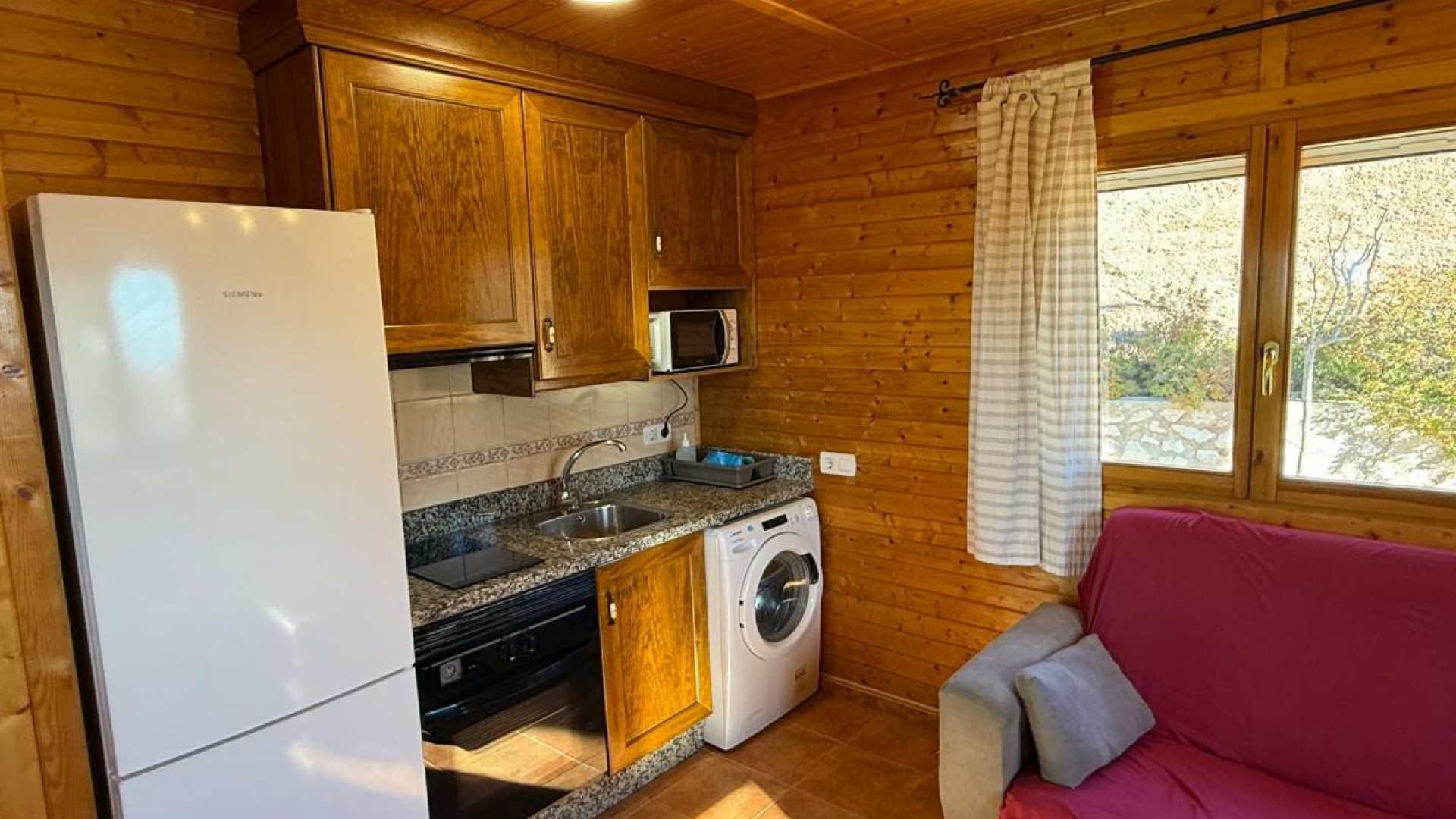 Sprzedaż -  -
Aledo