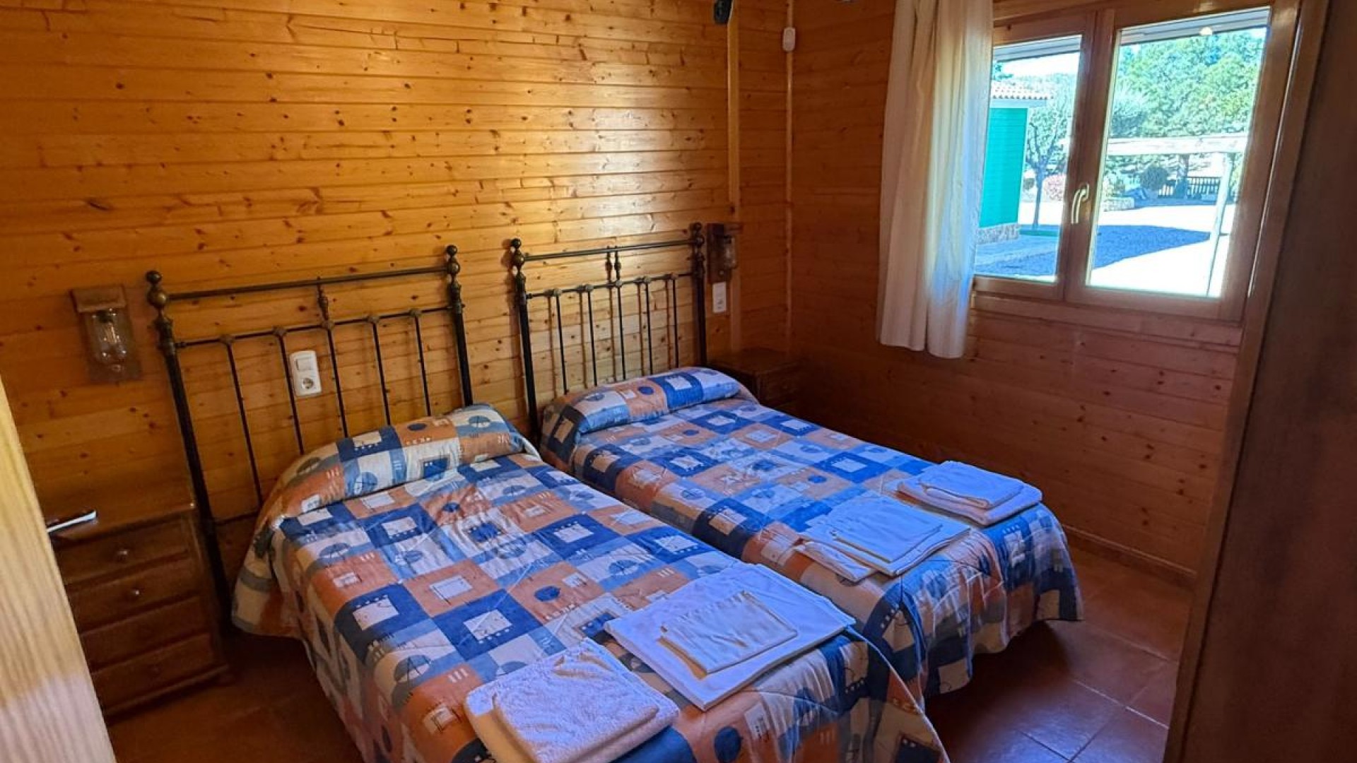 Sprzedaż -  -
Aledo