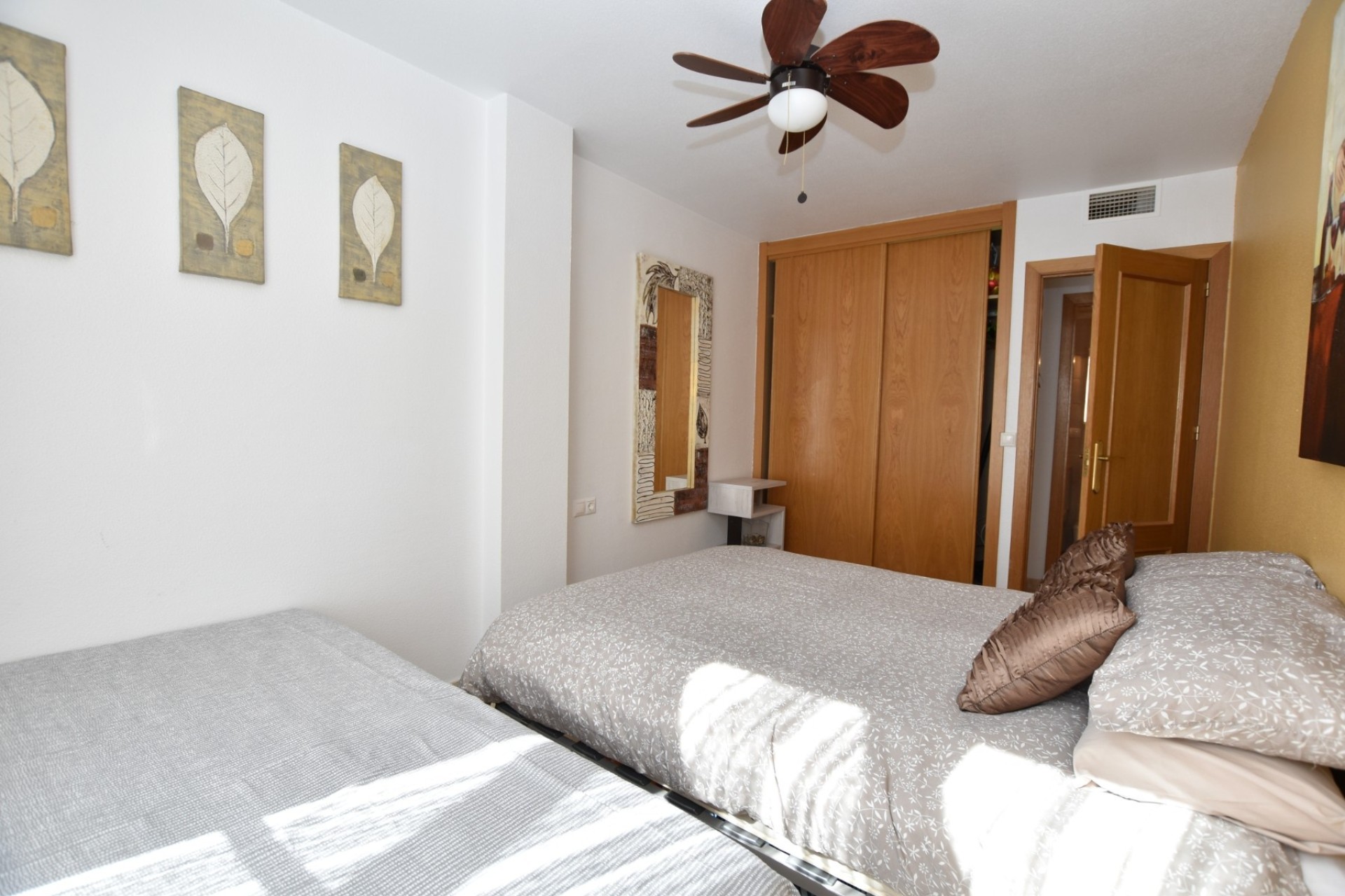 Sprzedaż - Apartament / Mieszkanie -
Algorfa