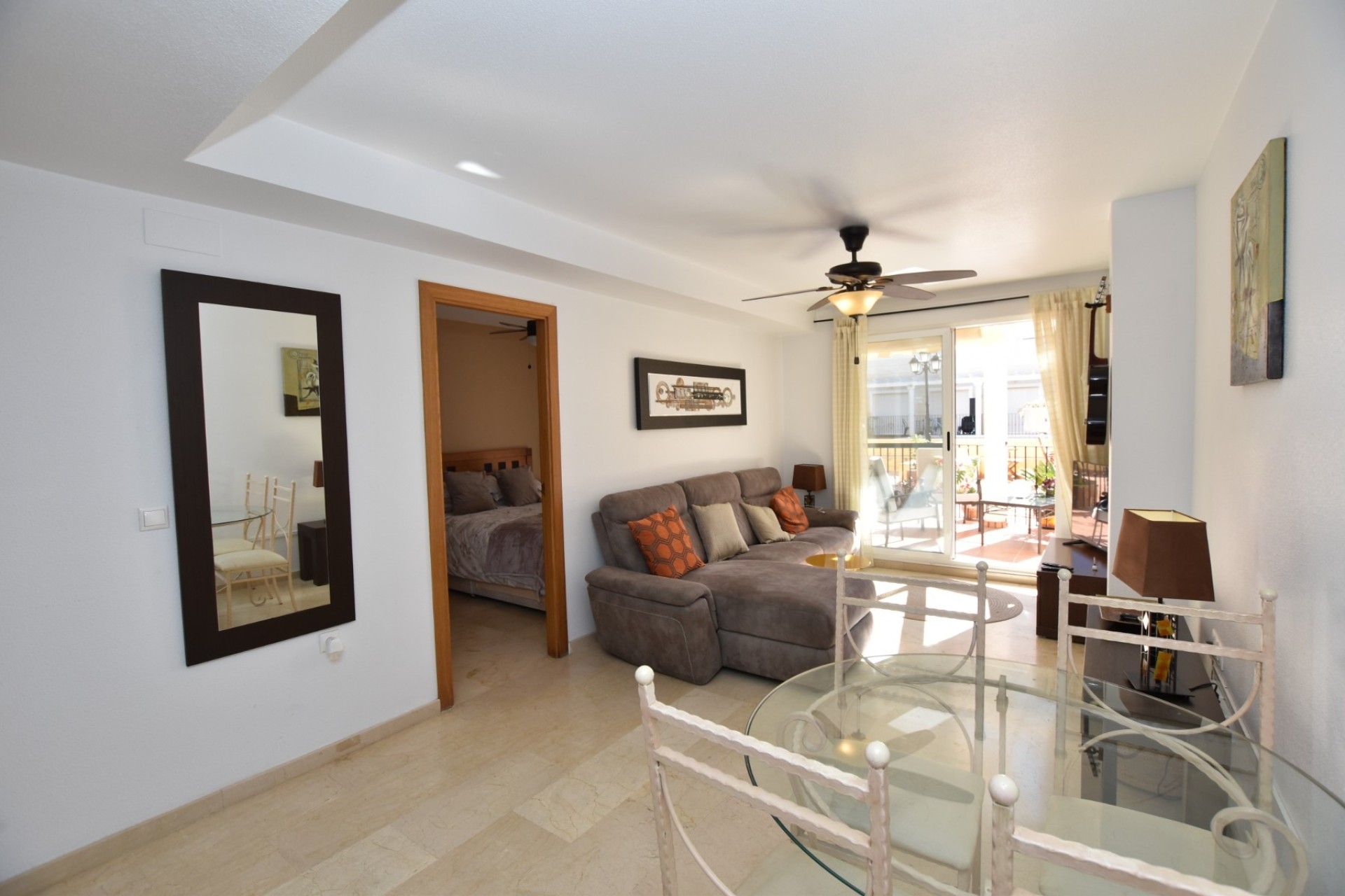 Sprzedaż - Apartament / Mieszkanie -
Algorfa