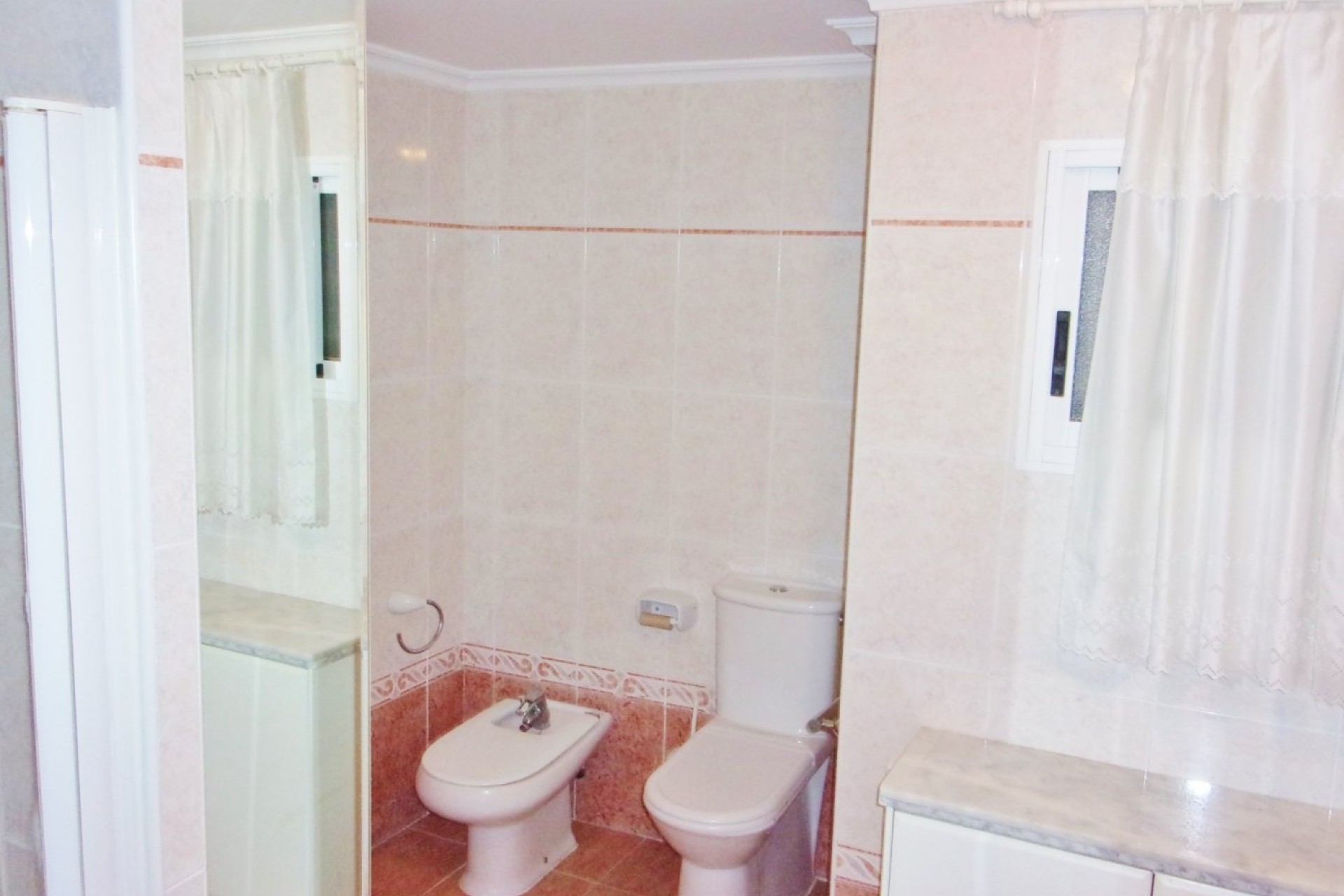Sprzedaż - Apartament / Mieszkanie -
Alicante - Alicante (Alacant)