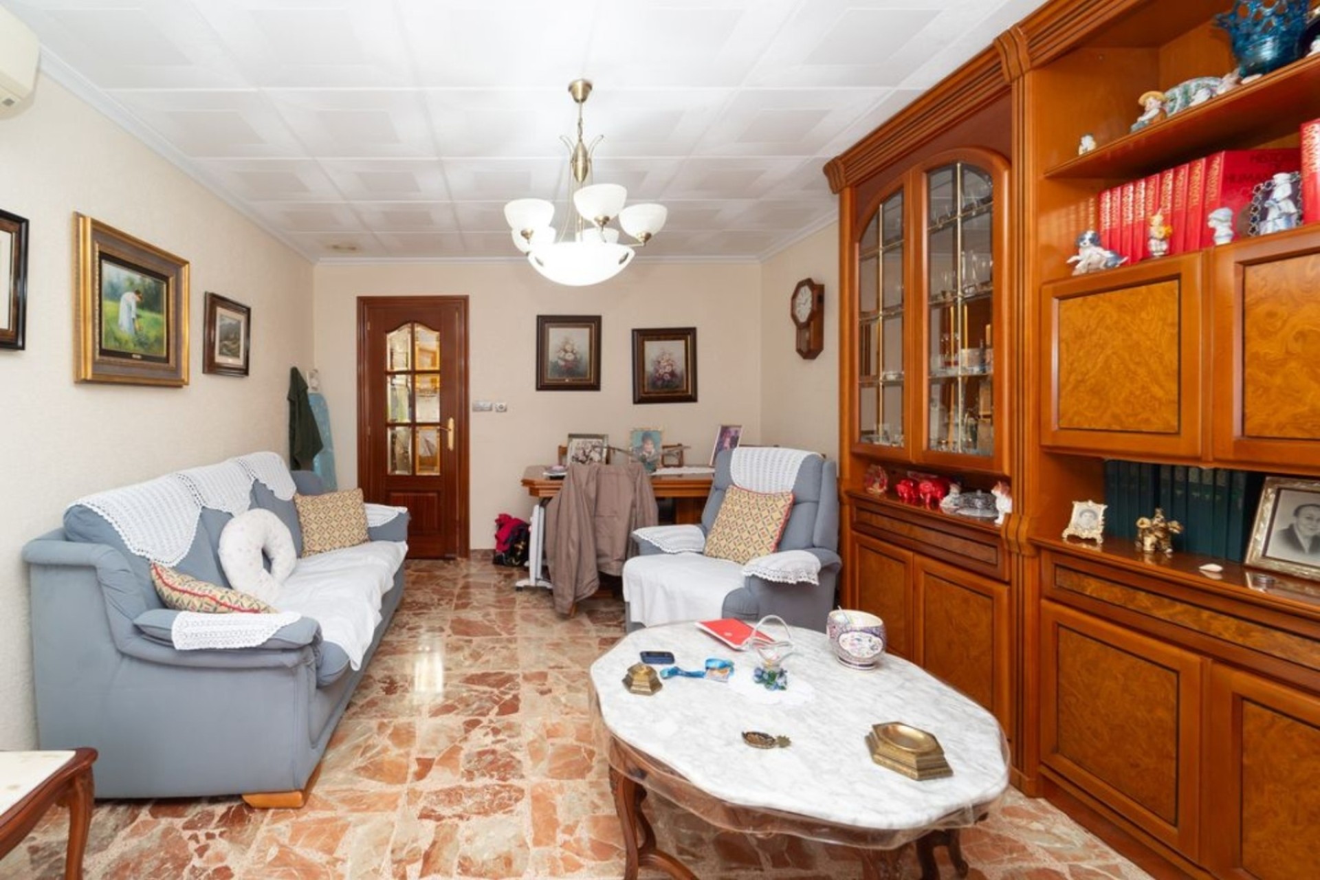 Sprzedaż - Apartament / Mieszkanie -
Alicante