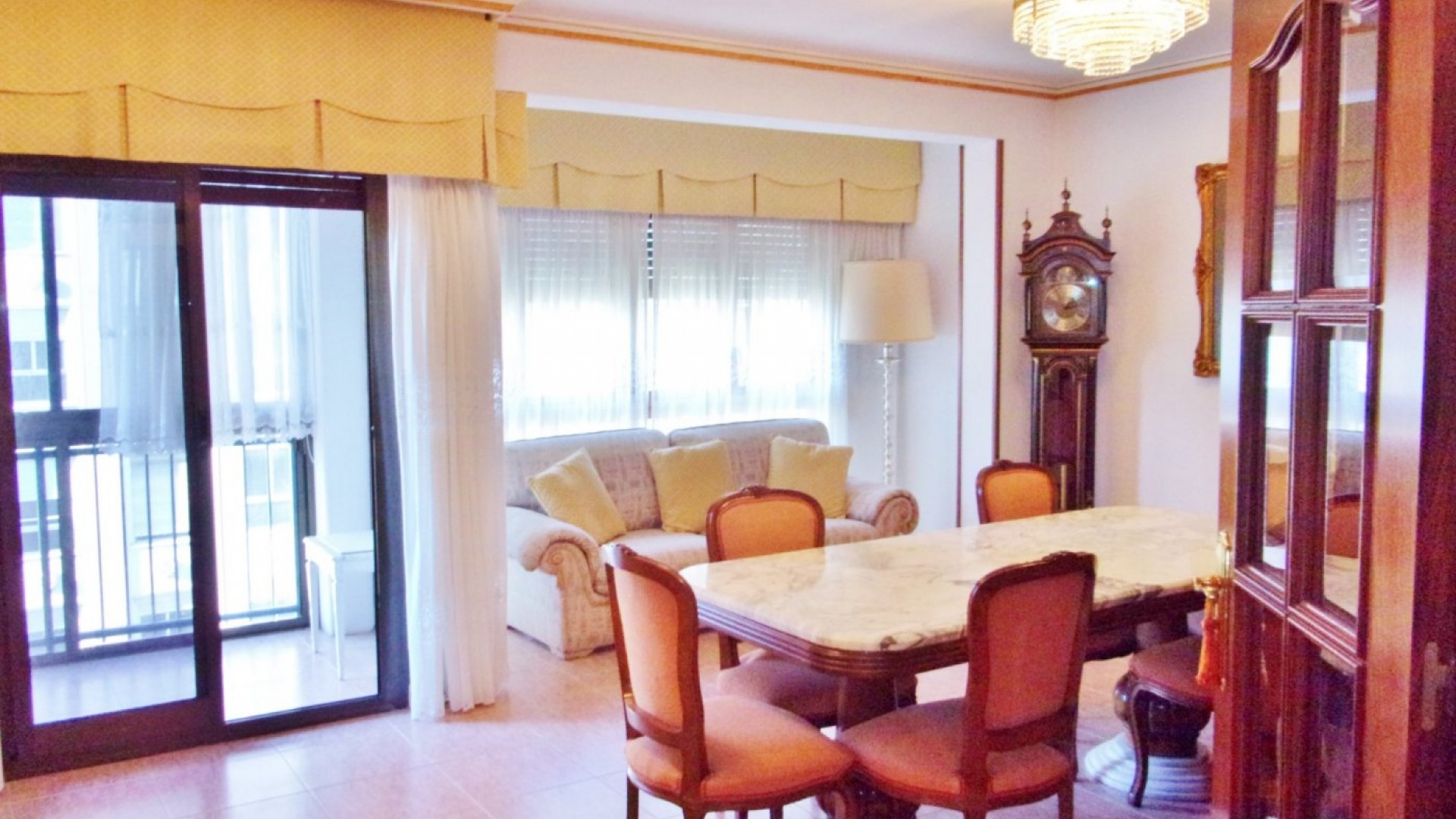 Sprzedaż - Apartament mieszkanie -
Alicante