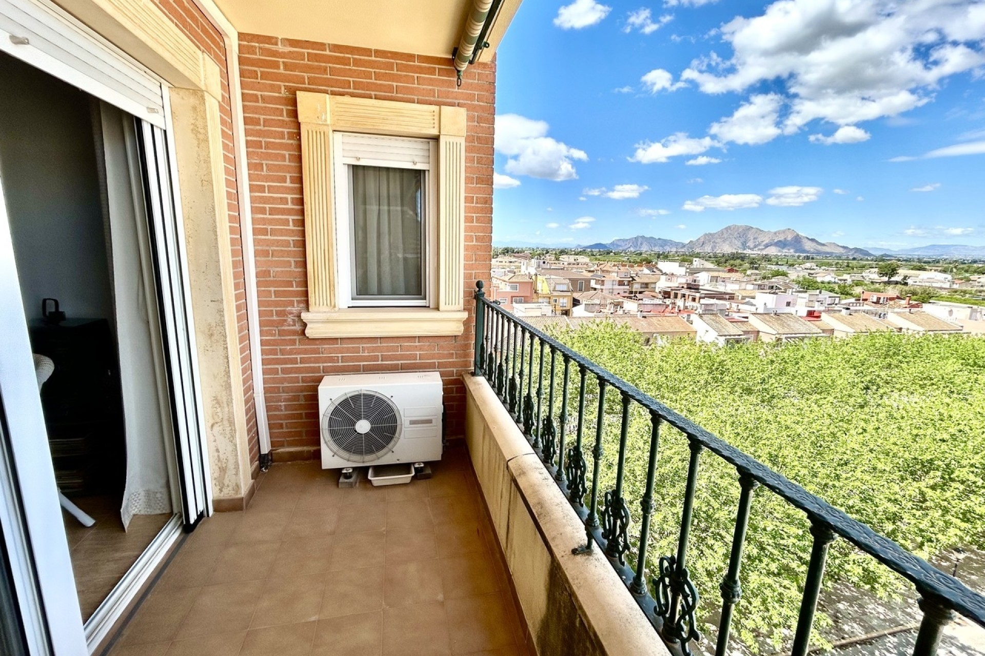 Sprzedaż - Apartament / Mieszkanie -
Almoradí - Inland