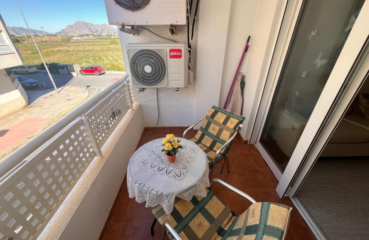 Sprzedaż - Apartament / Mieszkanie -
Almoradí