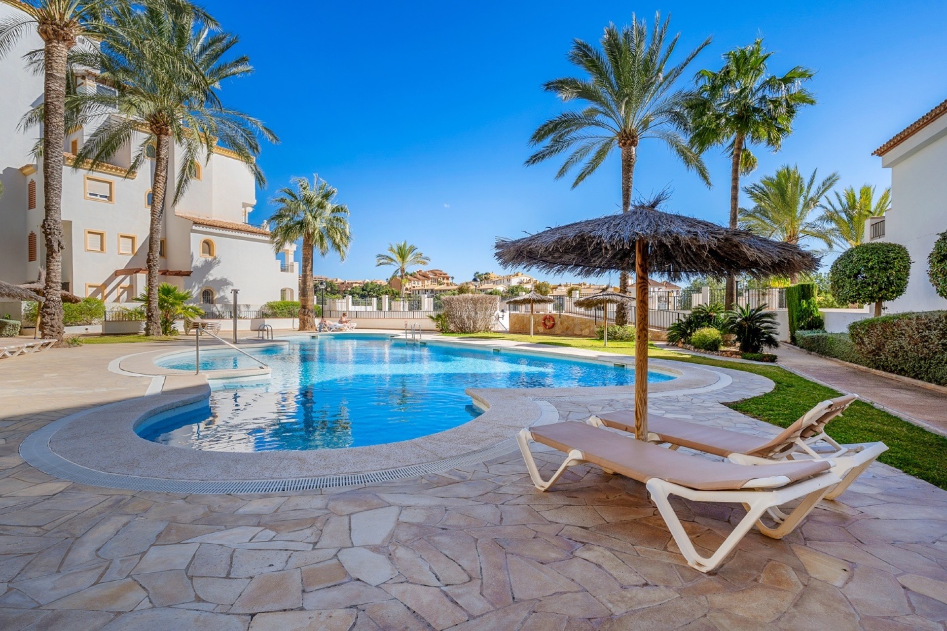 Sprzedaż - Apartament / Mieszkanie -
Altea* - Mascarat*