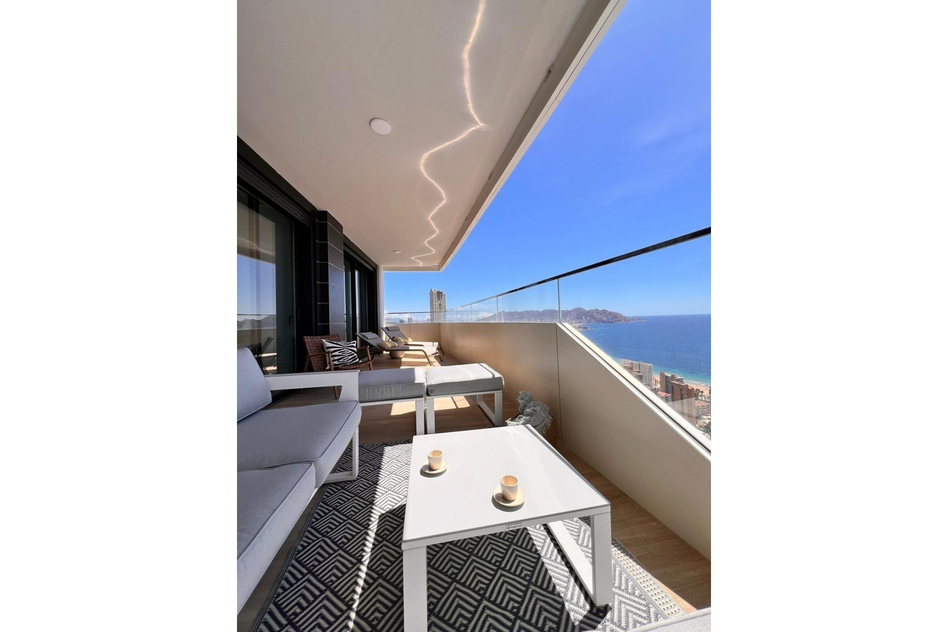 Sprzedaż - Apartament / Mieszkanie -
Benidorm - Poniente
