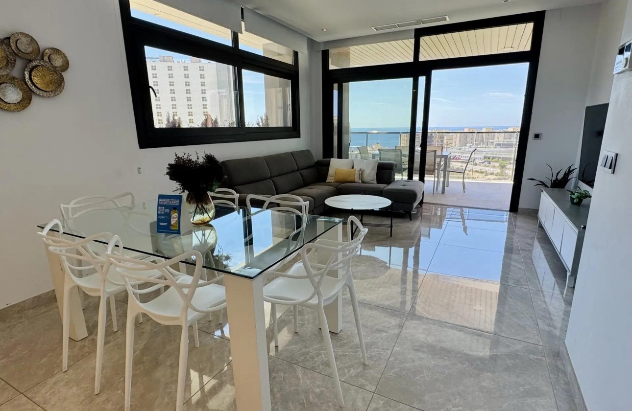 Sprzedaż - Apartament / Mieszkanie -
Benidorm