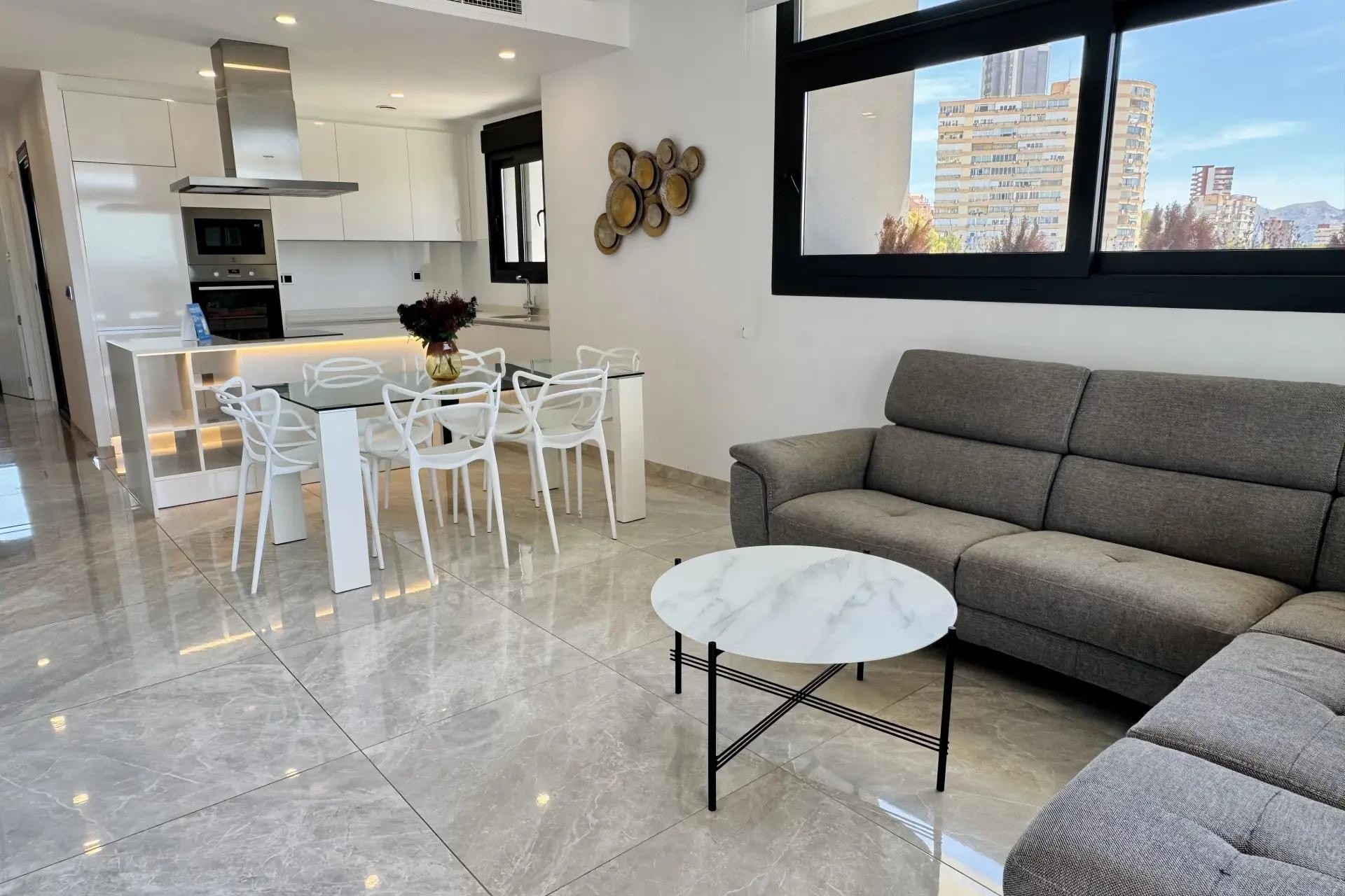 Sprzedaż - Apartament / Mieszkanie -
Benidorm