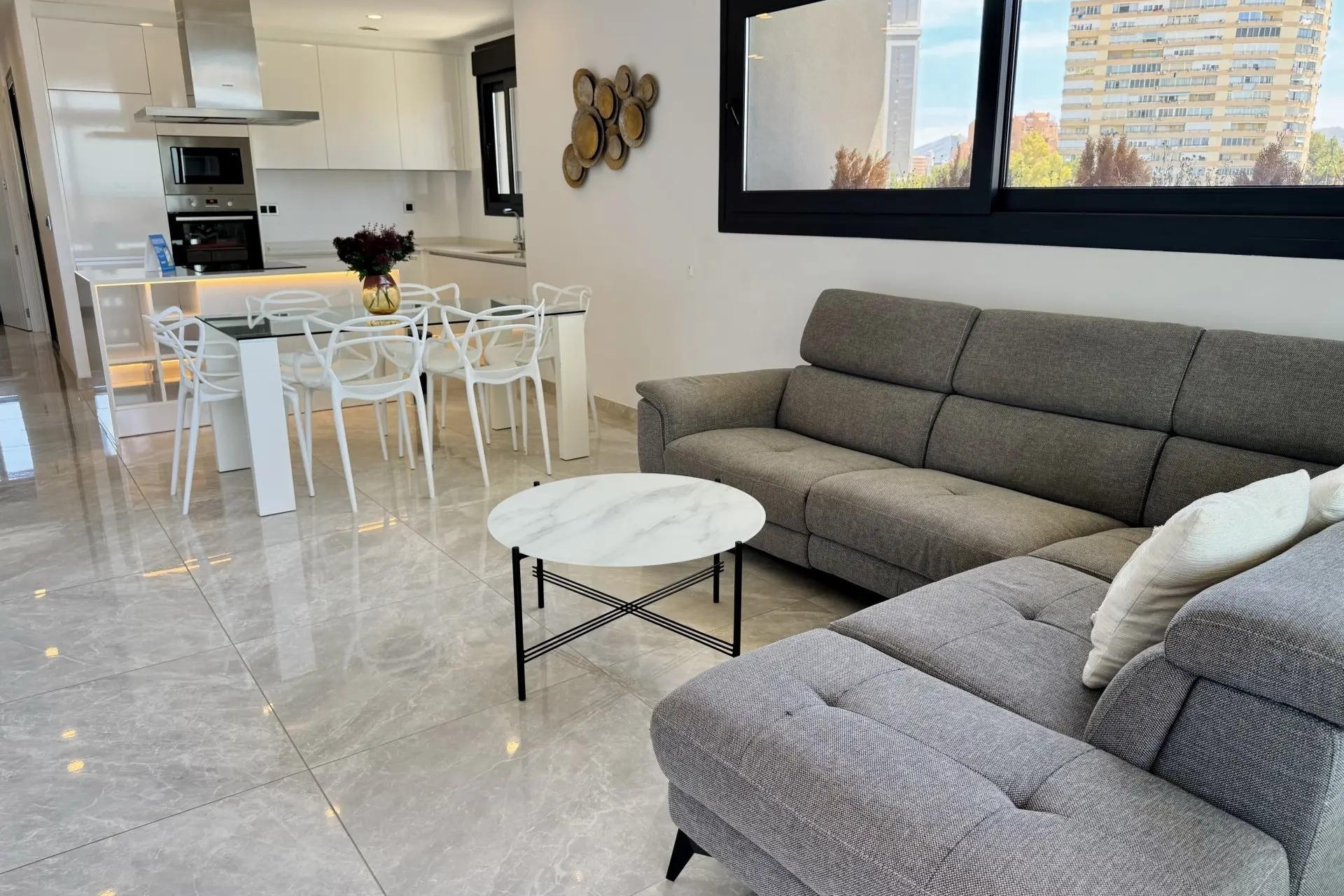 Sprzedaż - Apartament / Mieszkanie -
Benidorm