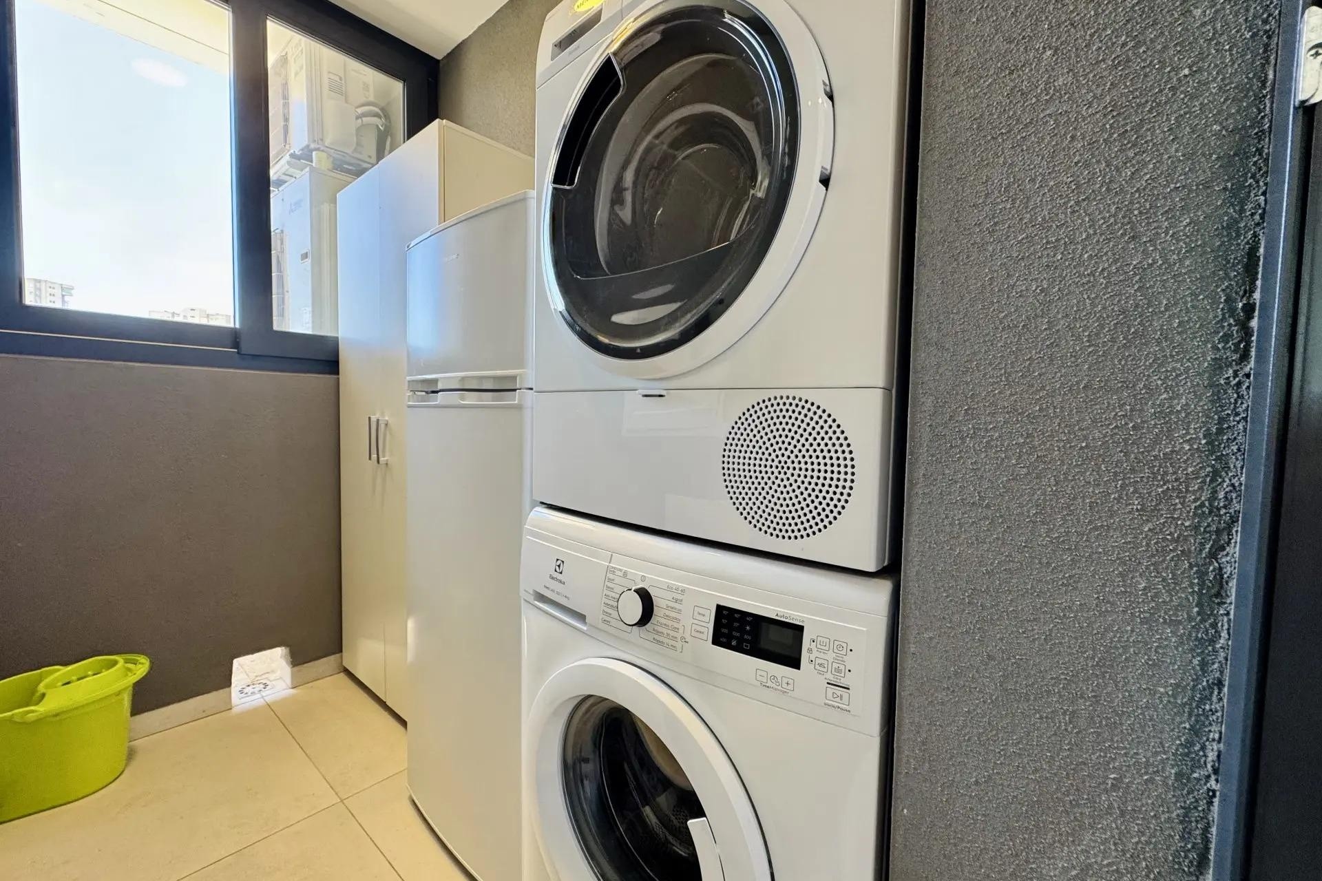 Sprzedaż - Apartament / Mieszkanie -
Benidorm