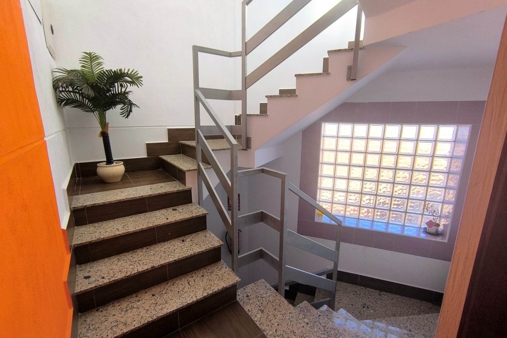 Sprzedaż - Apartament / Mieszkanie -
Benijofar