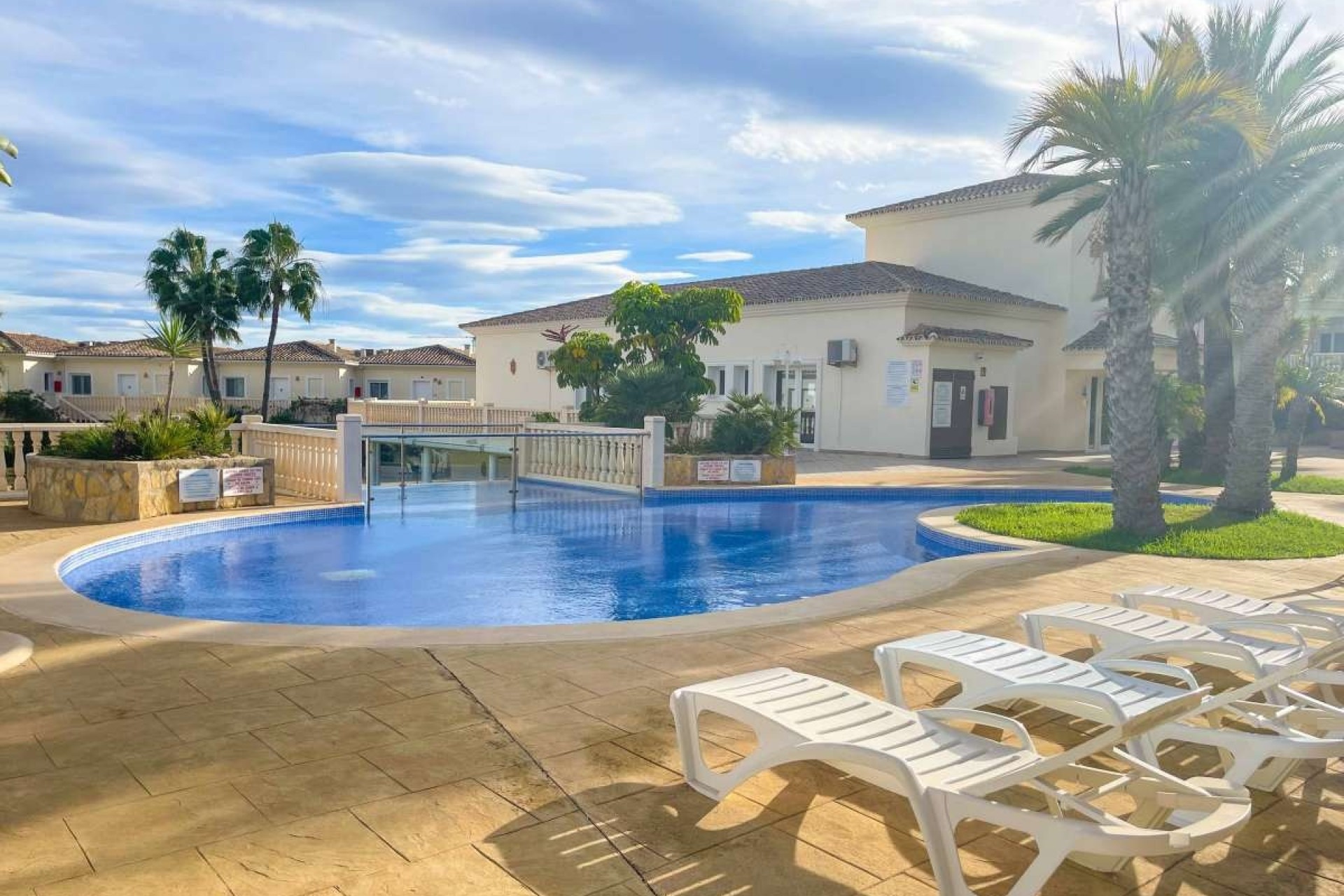 Sprzedaż - Apartament / Mieszkanie -
Benissa - Costa Blanca