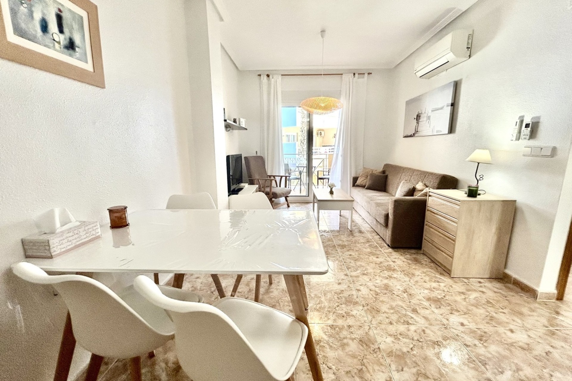 Sprzedaż - Apartament / Mieszkanie -
Cabo Roig