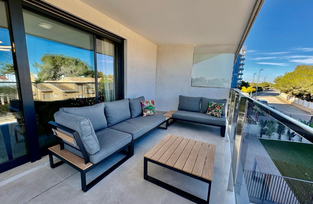 Sprzedaż - Apartament / Mieszkanie -
Dehesa de Campoamor - Costa Blanca