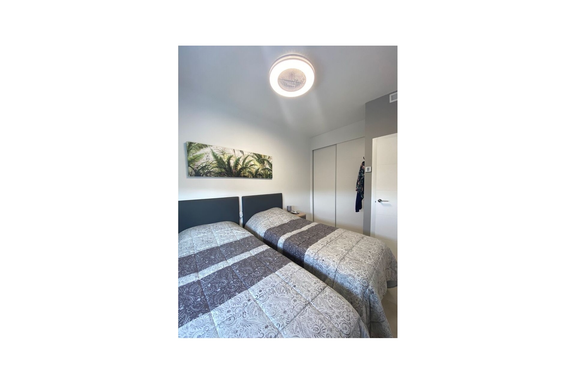 Sprzedaż - Apartament / Mieszkanie -
Dehesa de Campoamor - Las Filipinas