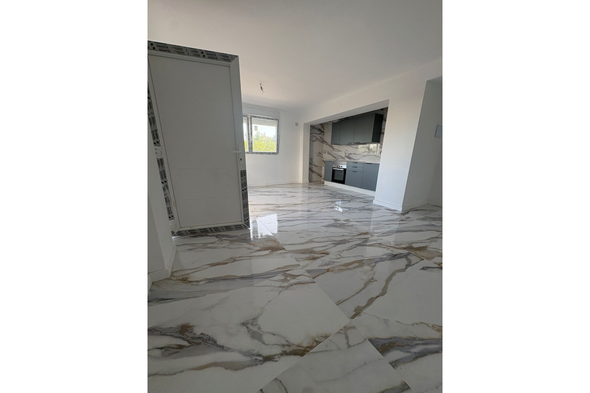 Sprzedaż - Apartament / Mieszkanie -
Denia - Dénia