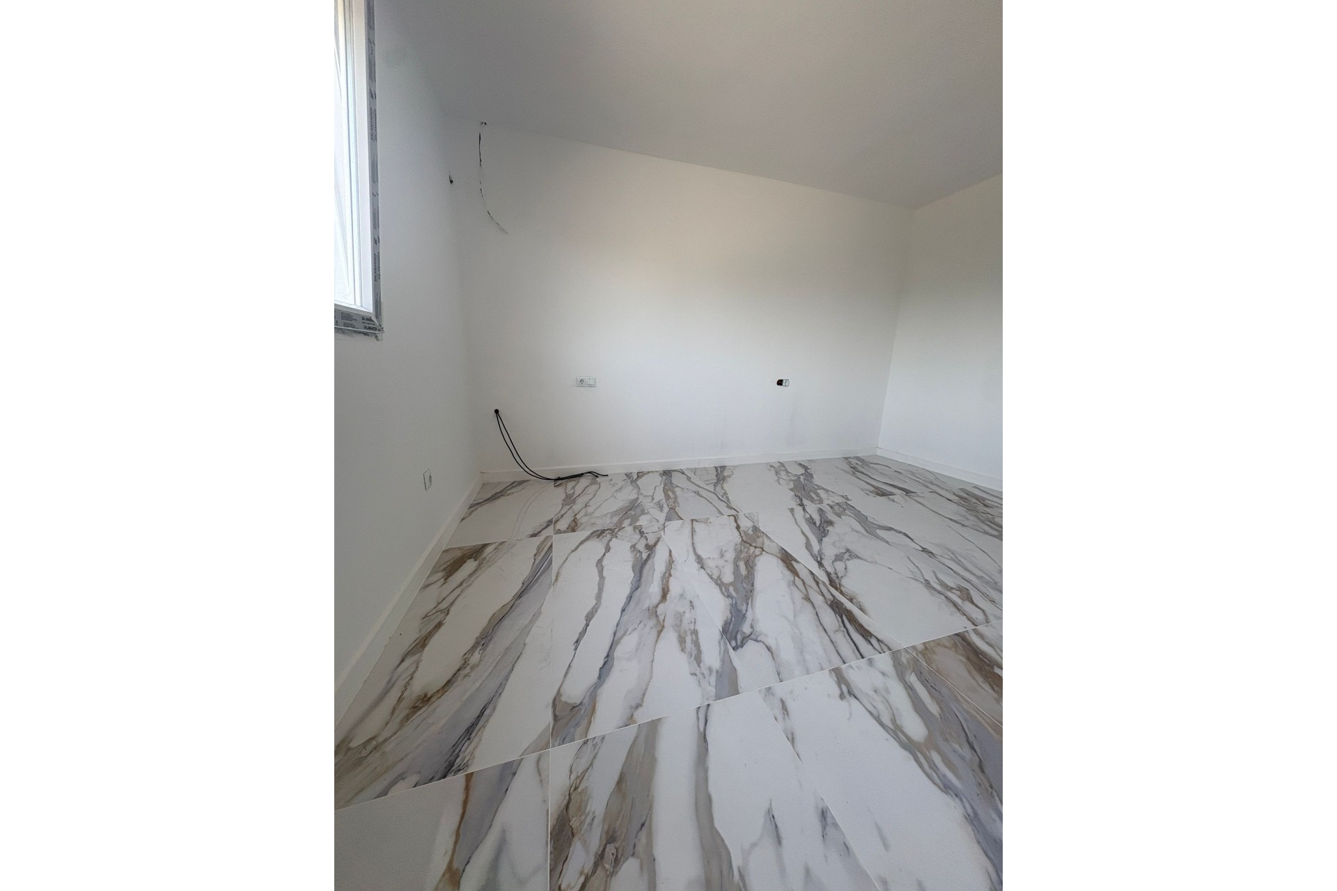 Sprzedaż - Apartament / Mieszkanie -
Denia - Dénia