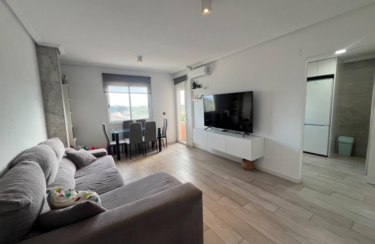 Sprzedaż - Apartament / Mieszkanie -
Dolores - Comunidad Valenciana