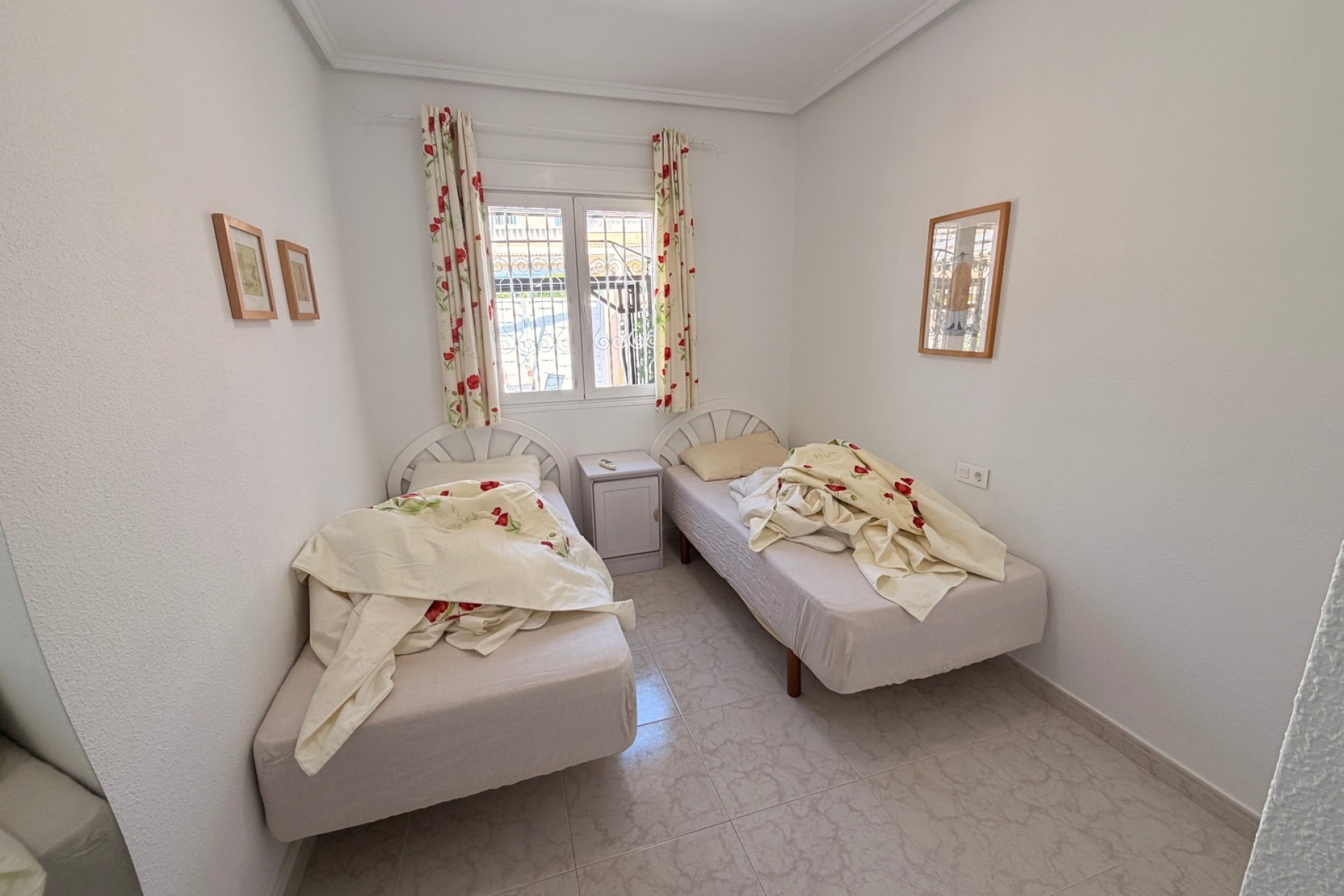 Sprzedaż - Apartament / Mieszkanie -
Dona Pepa