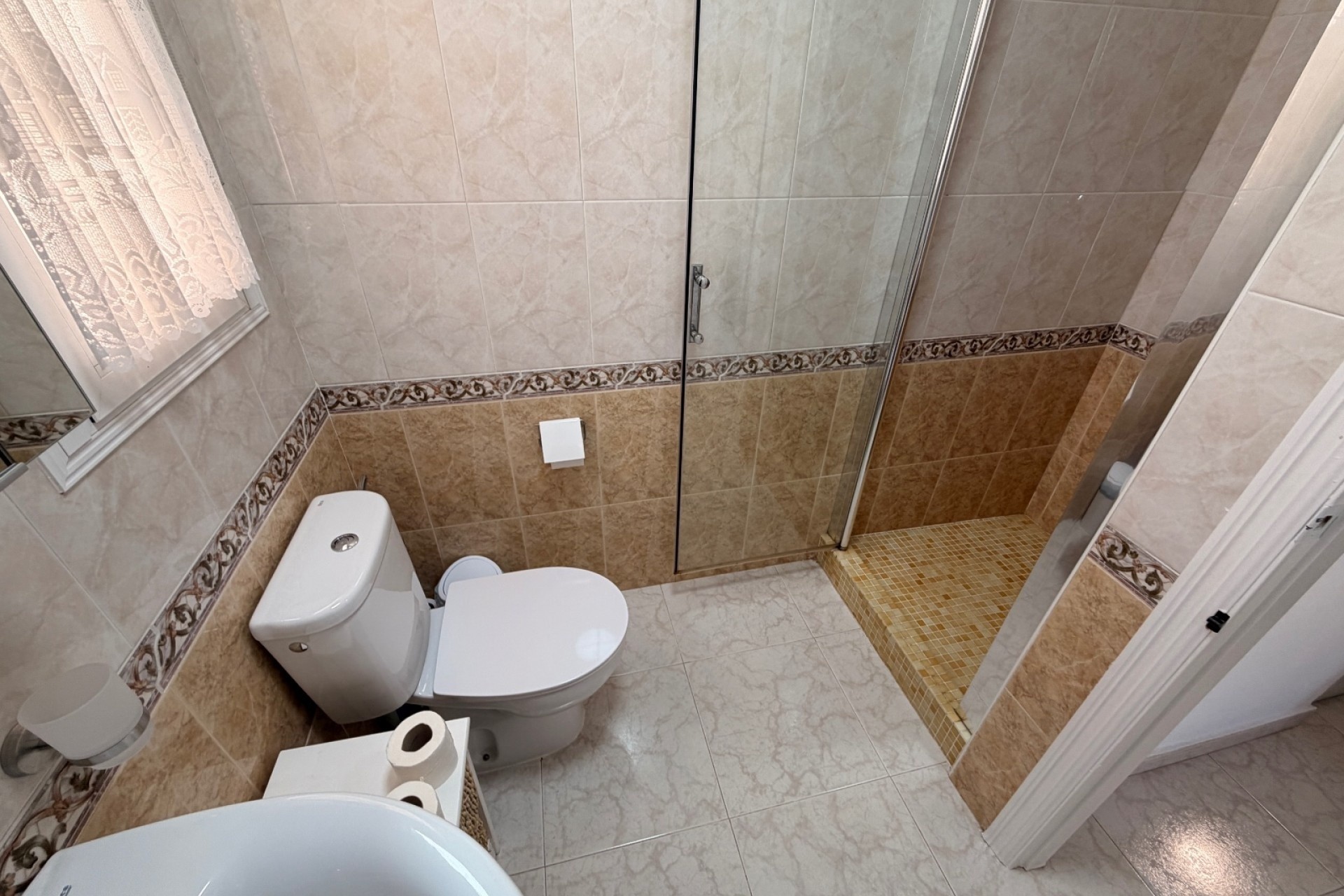 Sprzedaż - Apartament / Mieszkanie -
Dona Pepa